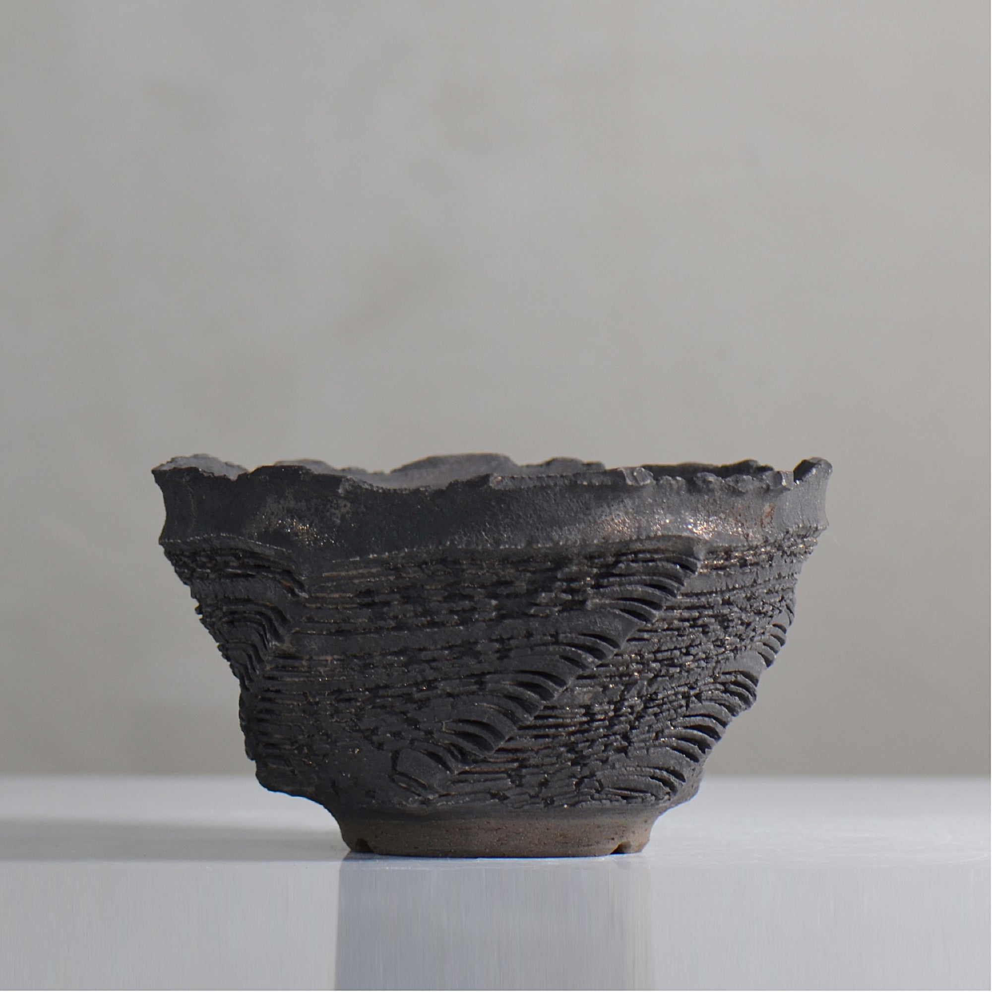 菊地元野 / DANSOU GLOSS ブラック / kg2_db27_l /  約φ16cm / 植木鉢