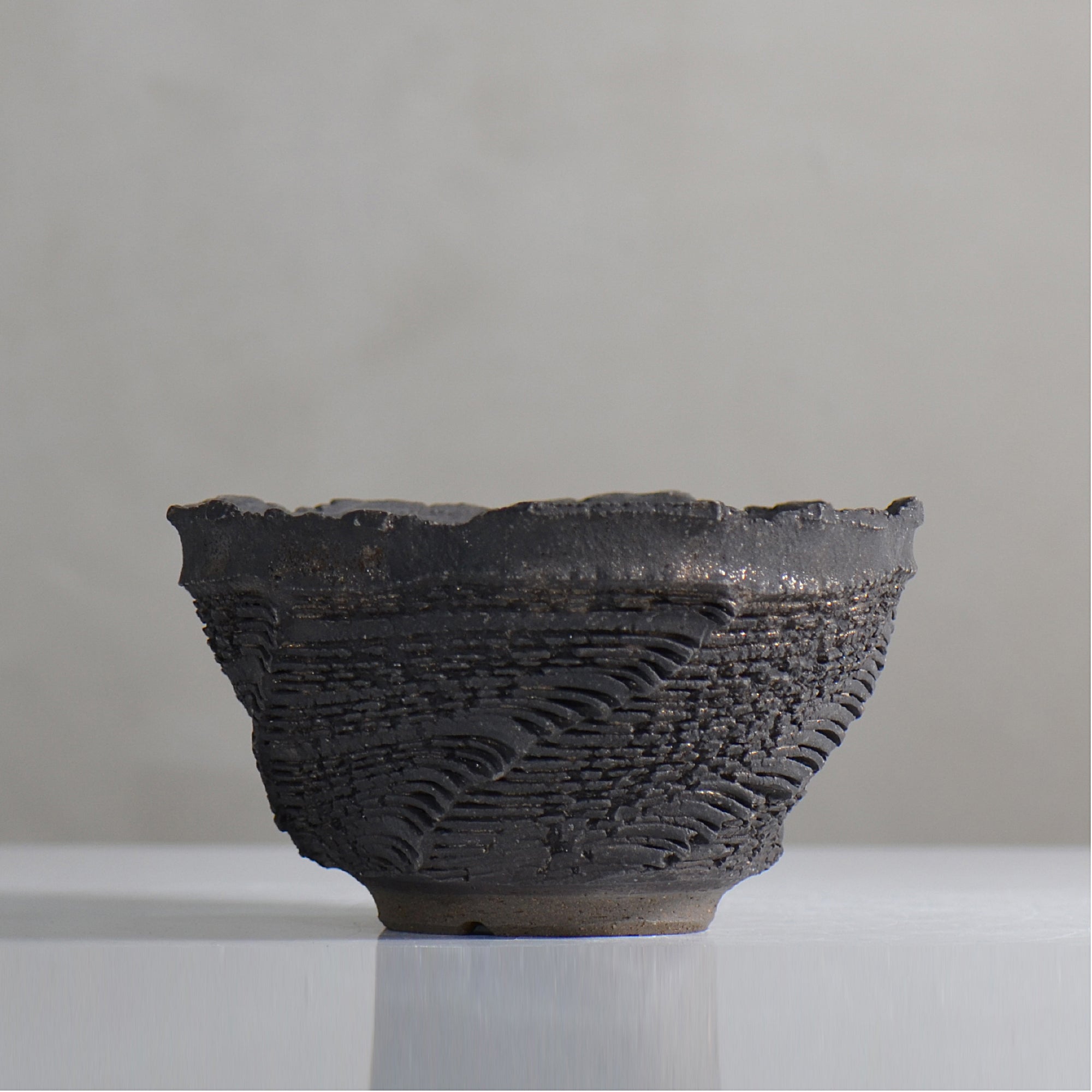 菊地元野 / DANSOU GLOSS ブラック / kg2_db27_l /  約φ16cm / 植木鉢