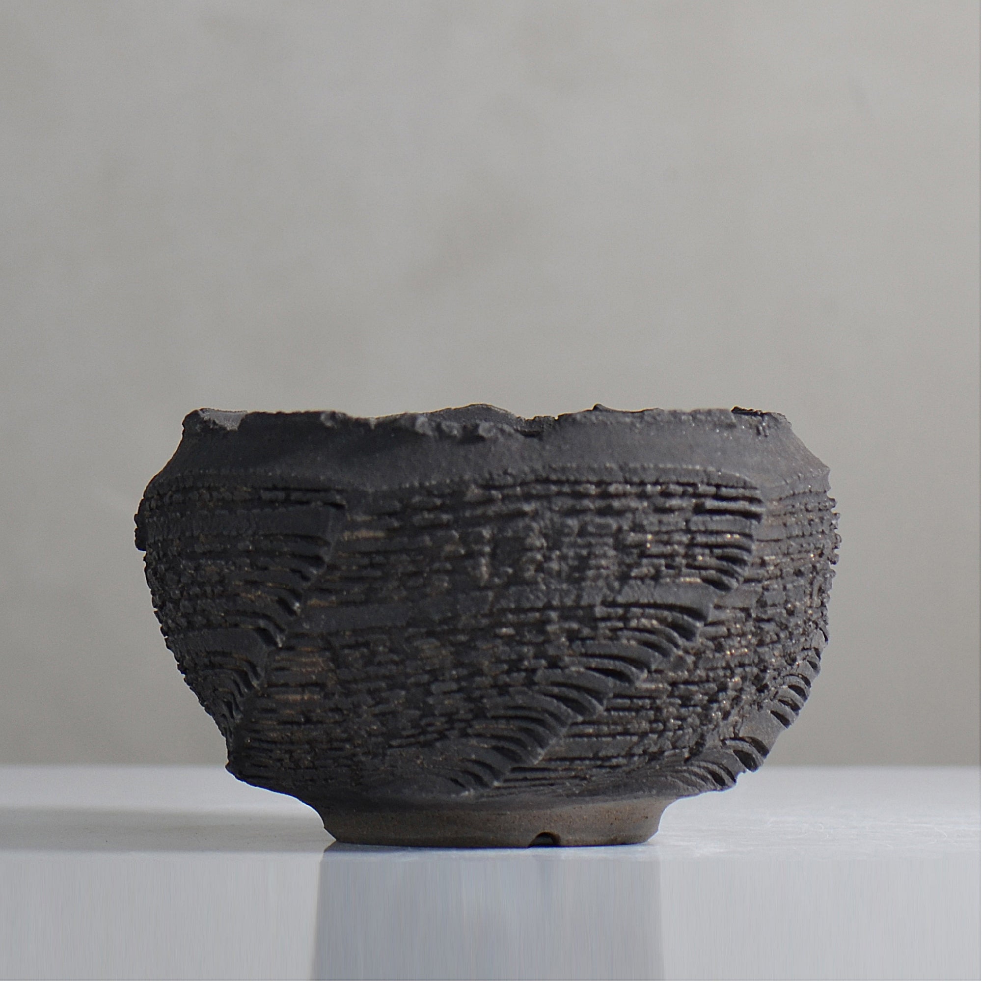 菊地元野 / DANSOU GLOSS ブラック / kg2_db28_m /  約φ13.5cm / 植木鉢