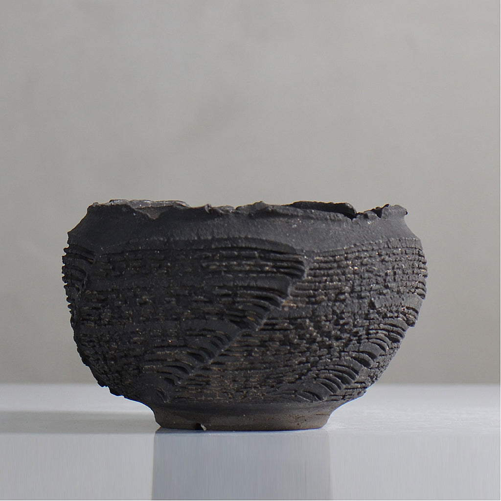 菊地元野 / DANSOU GLOSS ブラック / kg2_db28_m /  約φ13.5cm / 植木鉢
