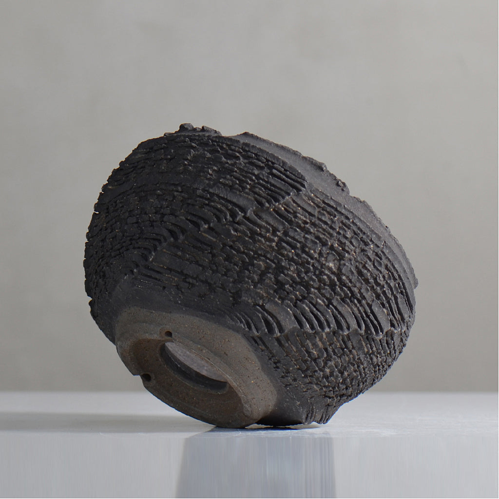 菊地元野 / DANSOU GLOSS ブラック / kg2_db28_m /  約φ13.5cm / 植木鉢
