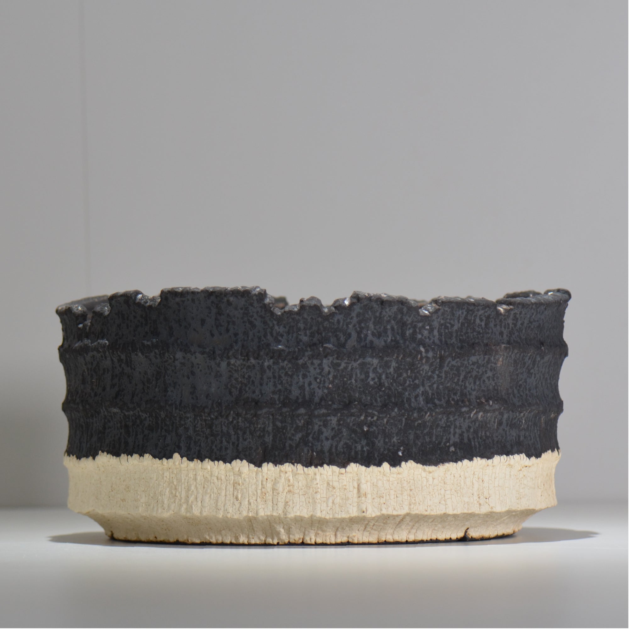 Kikuchino / AVOCADO BORDER Two-tone 04/Large bowl