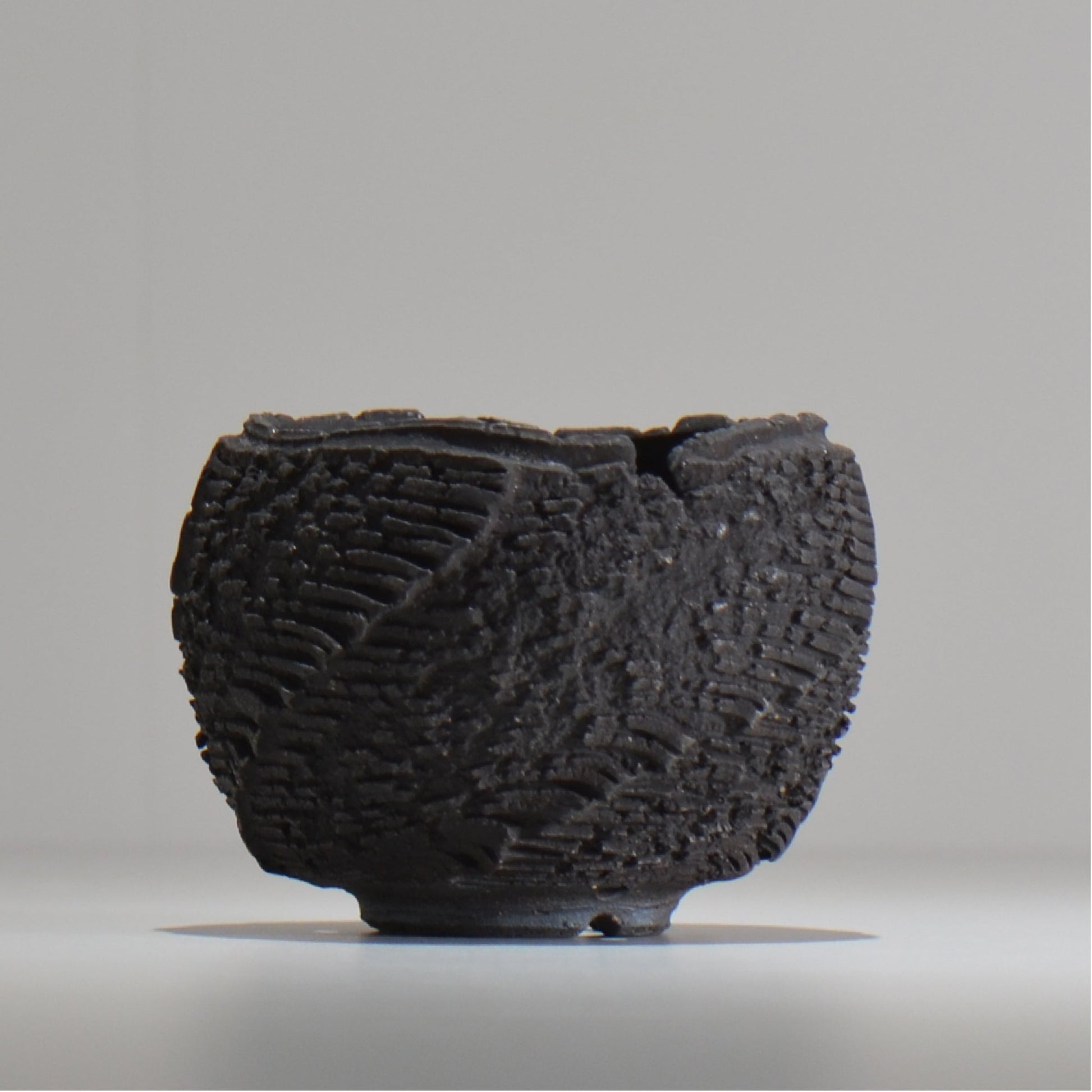 菊地元野 / DANSOU GLOSS ブラック / kg_db01_s /  約φ9.5cm / 植木鉢