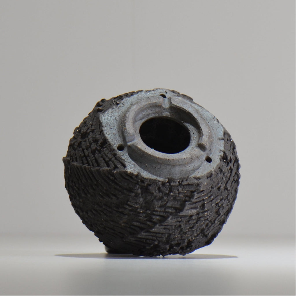 菊地元野 / DANSOU GLOSS　ブラック / kg_db02_s /  約φ9.5cm / 植木鉢