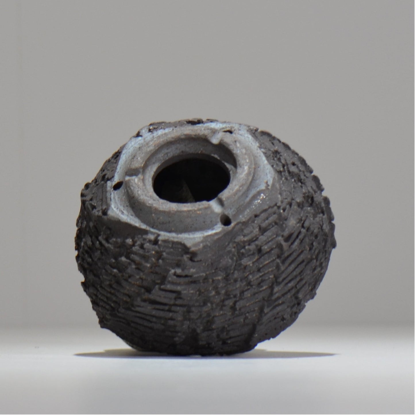 菊地元野 / DANSOU GLOSS ブラック / kg_db05_s /  約φ10cm / 植木鉢