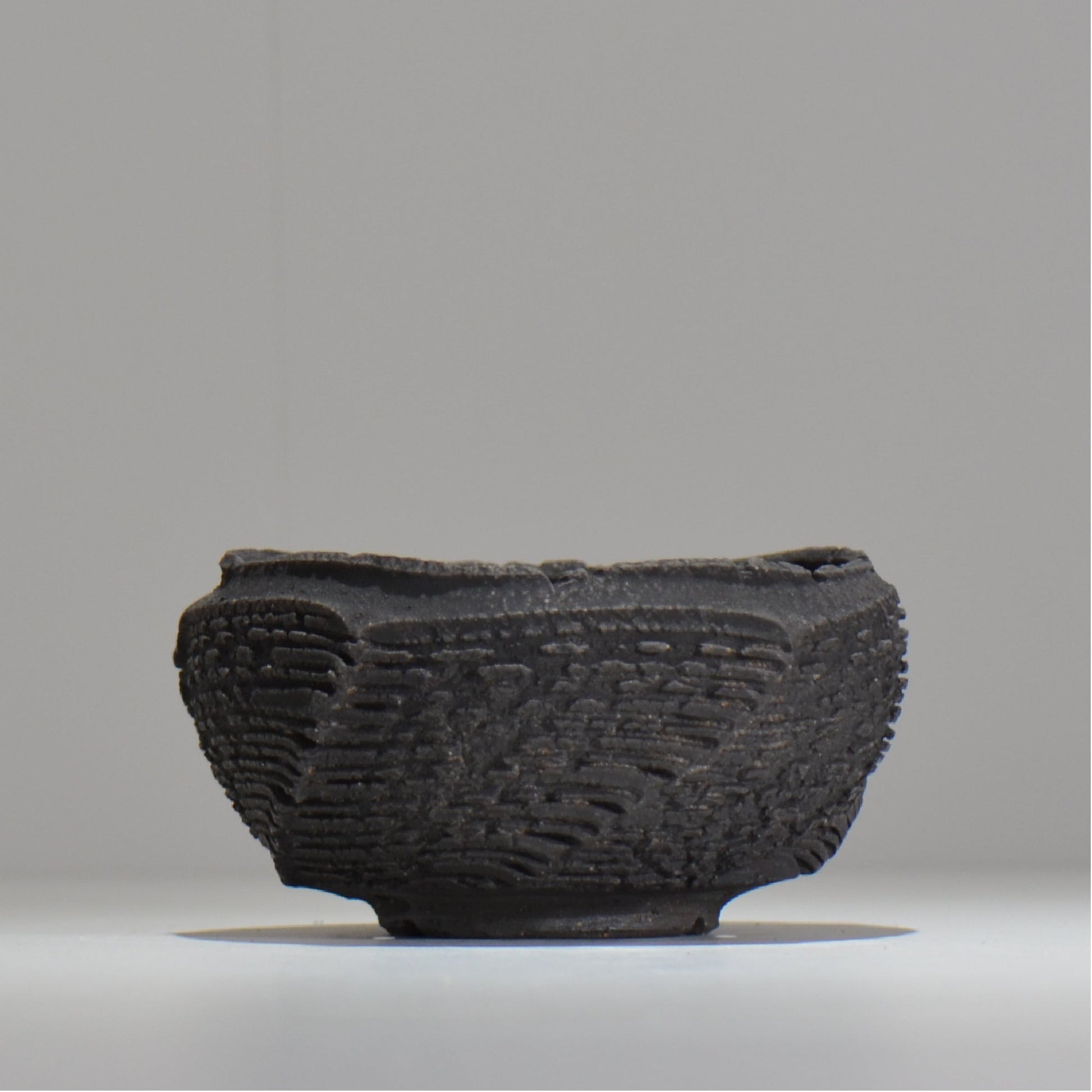 菊地元野 / DANSOU GLOSS ブラック / kg_db27_m /  約φ12.5cm / 植木鉢