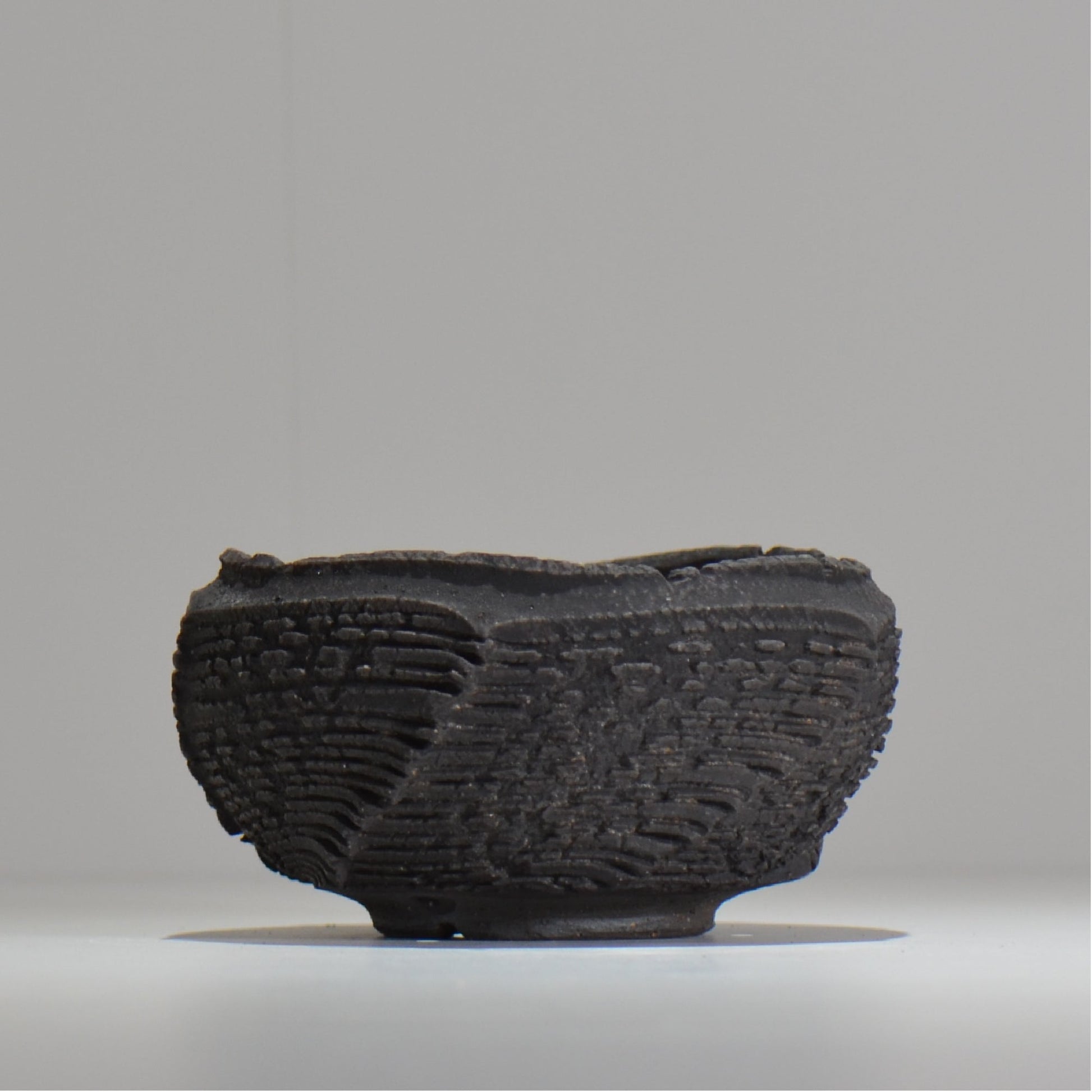 菊地元野 / DANSOU GLOSS ブラック / kg_db27_m /  約φ12.5cm / 植木鉢