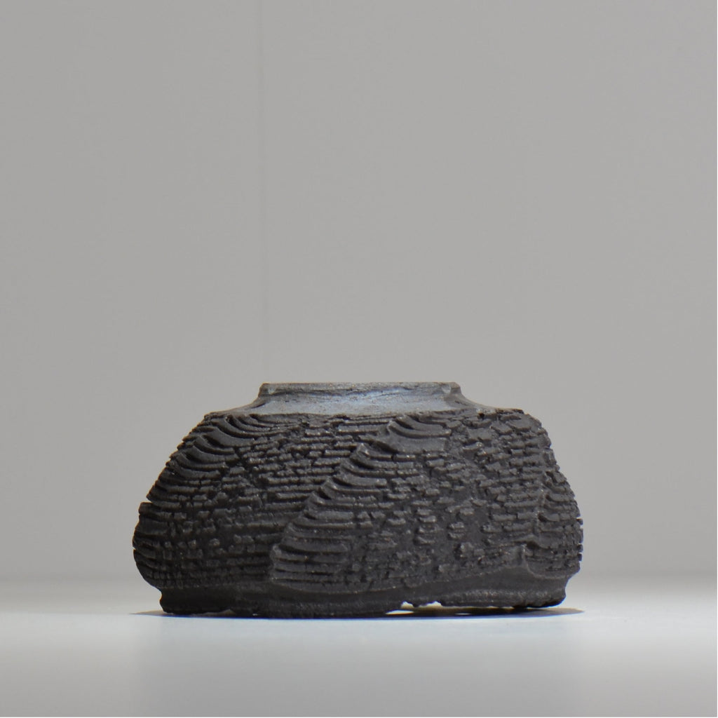 菊地元野 / DANSOU GLOSS ブラック / kg_db27_m /  約φ12.5cm / 植木鉢