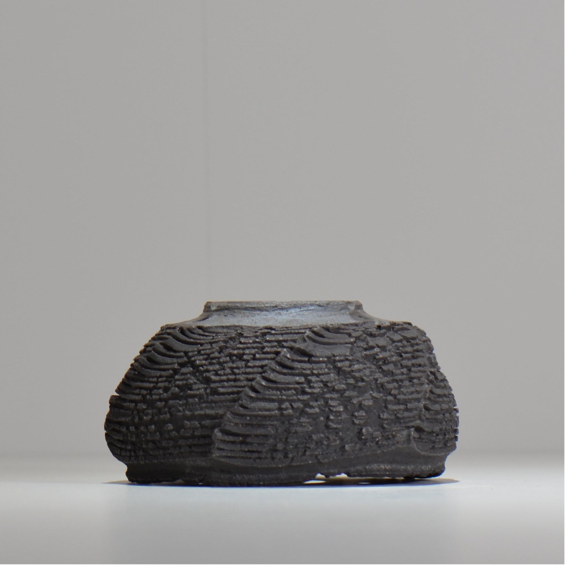 菊地元野 / DANSOU GLOSS ブラック / kg_db27_m /  約φ12.5cm / 植木鉢