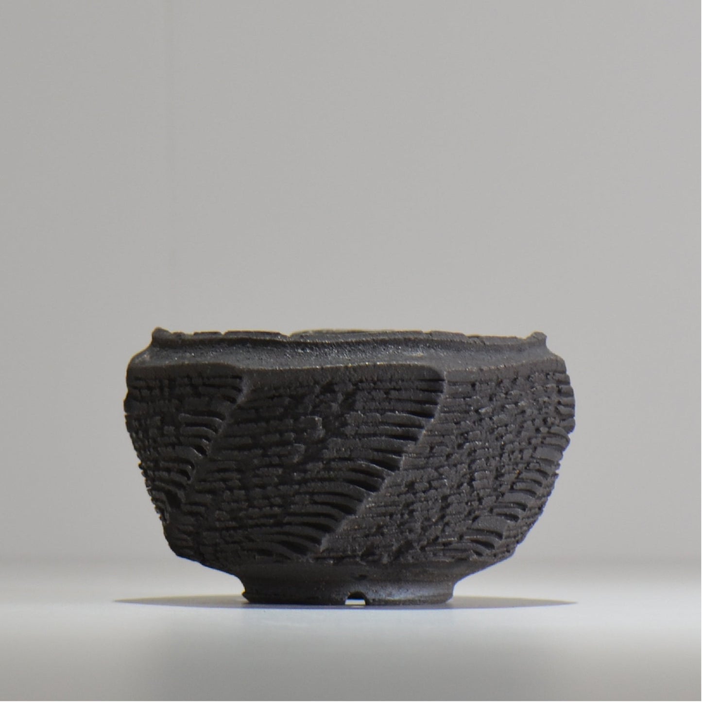 菊地元野 / DANSOU GLOSS ブラック / kg_db23_s /  約φ11.5cm / 植木鉢