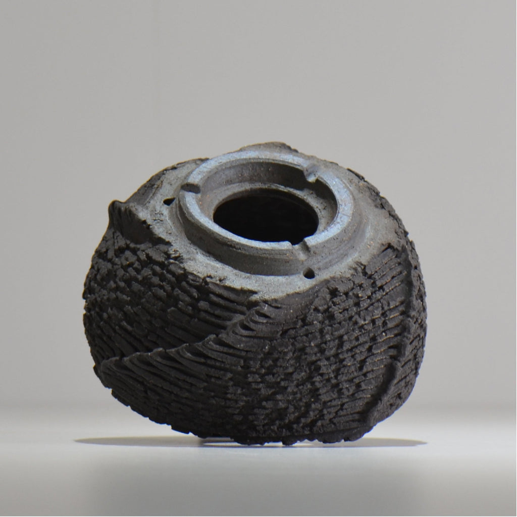 菊地元野 / DANSOU GLOSS ブラック / kg_db24_m /  約φ12.5cm / 植木鉢