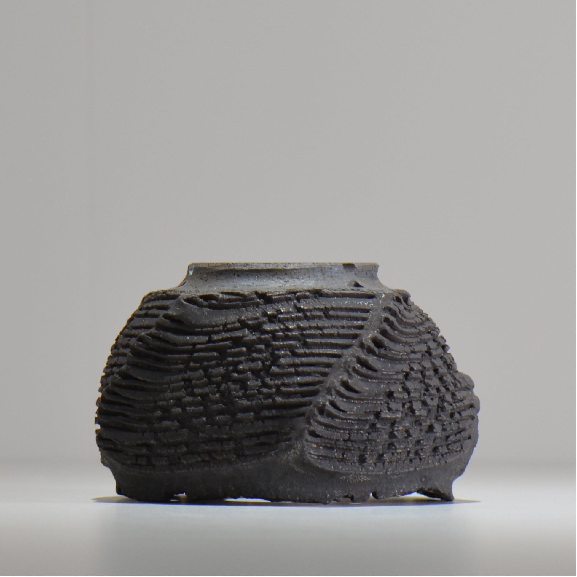 菊地元野 / DANSOU GLOSS ブラック / kg_db26_s /  約φ11.5cm / 植木鉢