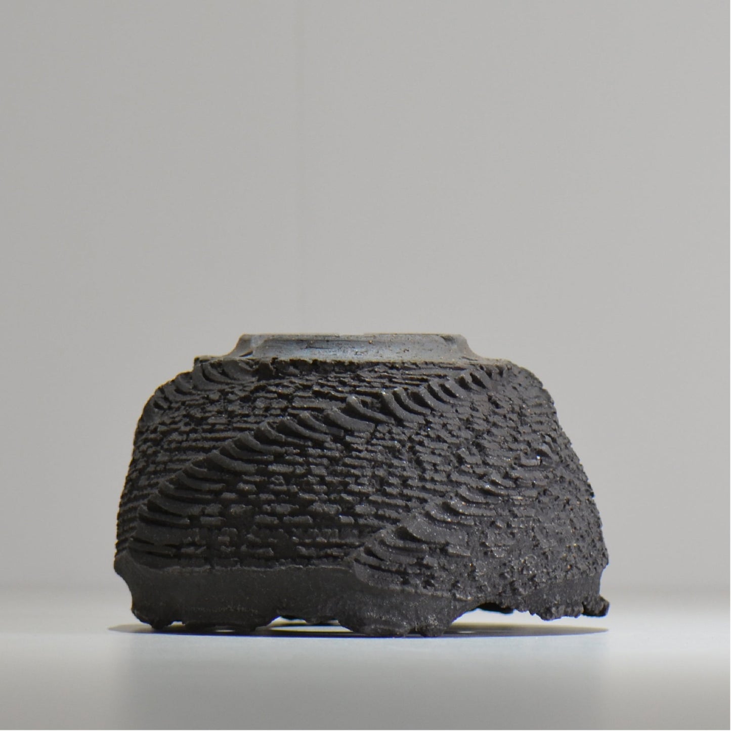 菊地元野 / DANSOU GLOSS ブラック / kg_db43_m /  約φ14cm / 植木鉢