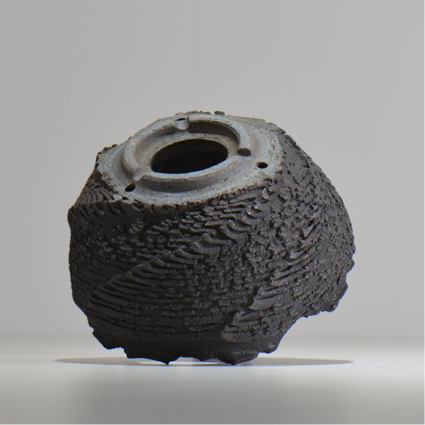 菊地元野 / DANSOU GLOSS ブラック / kg_db43_m /  約φ14cm / 植木鉢