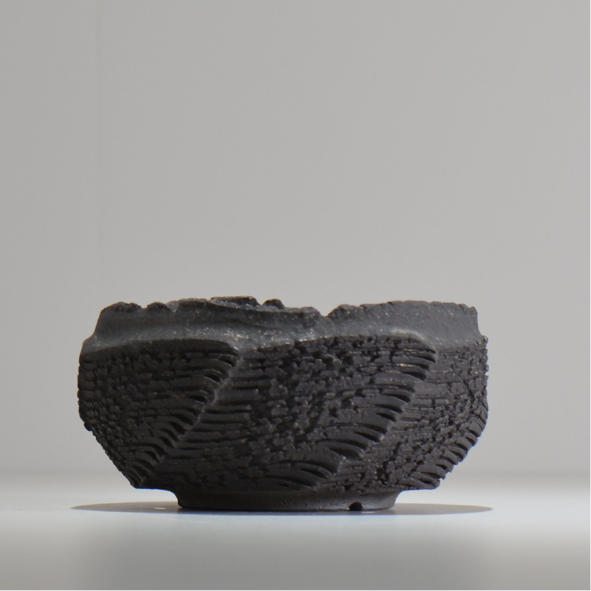 菊地元野 / DANSOU GLOSS ブラック / kg_db44_m /  約φ14cm / 植木鉢
