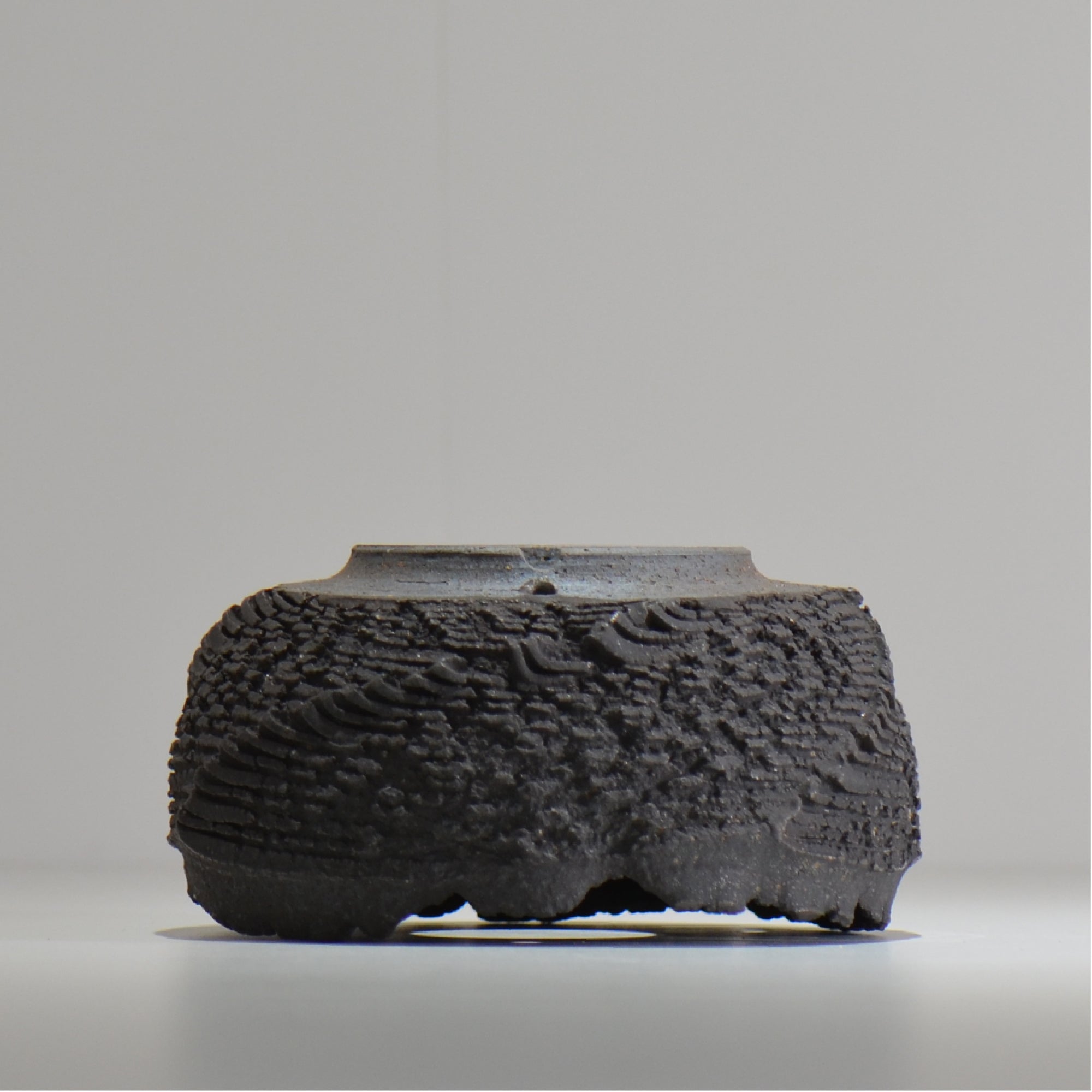 菊地元野 / DANSOU GLOSS ブラック / kg_db44_m /  約φ14cm / 植木鉢