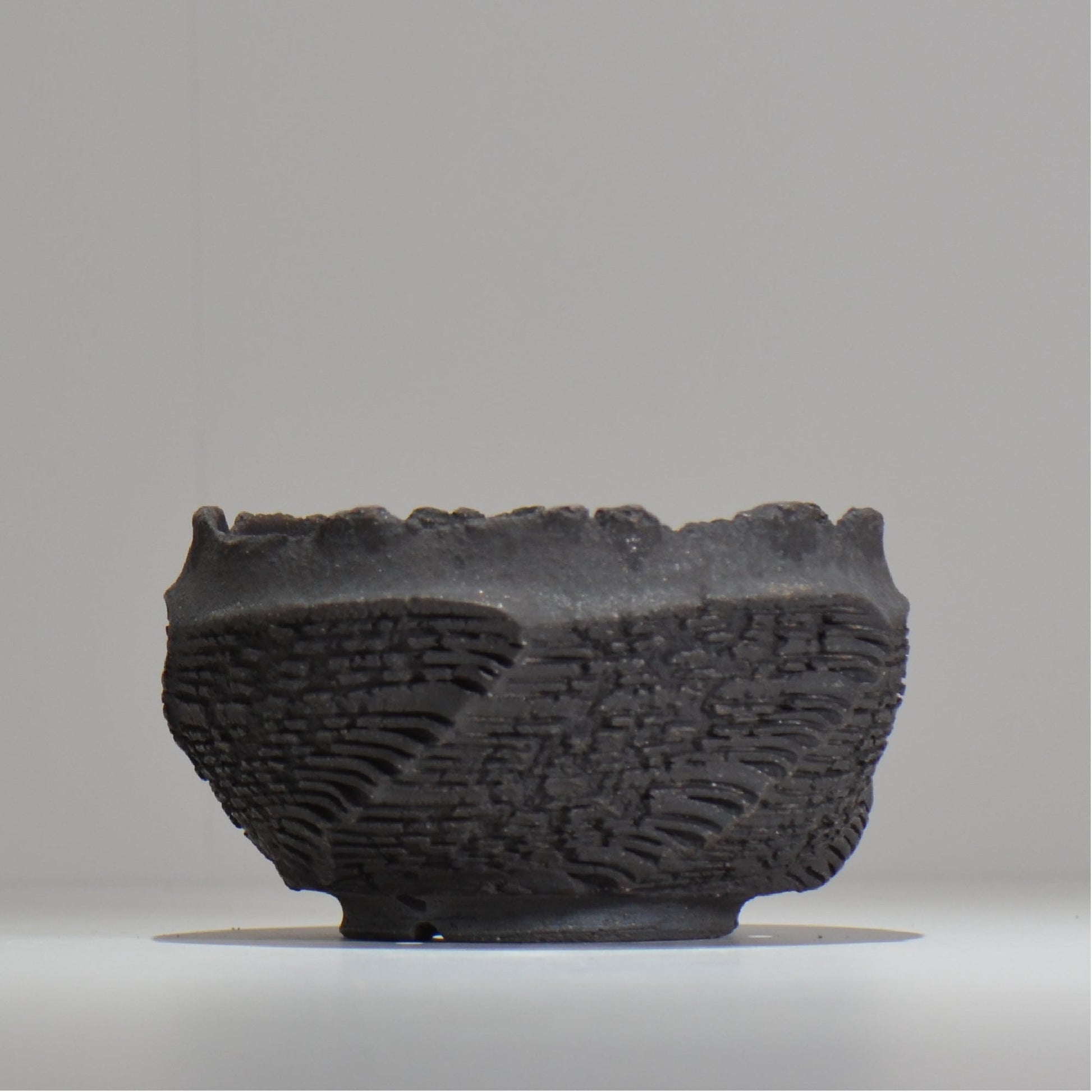 菊地元野 / DANSOU GLOSS ブラック / kg_db45_m /  約φ14cm / 植木鉢