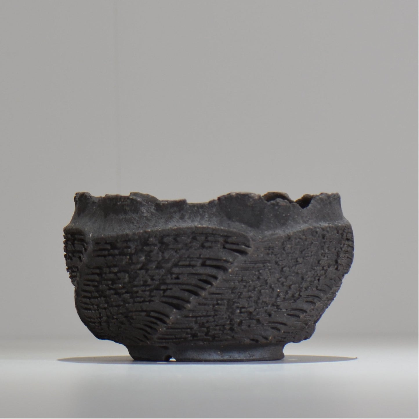 菊地元野 / DANSOU GLOSS ブラック / kg_db45_m /  約φ14cm / 植木鉢