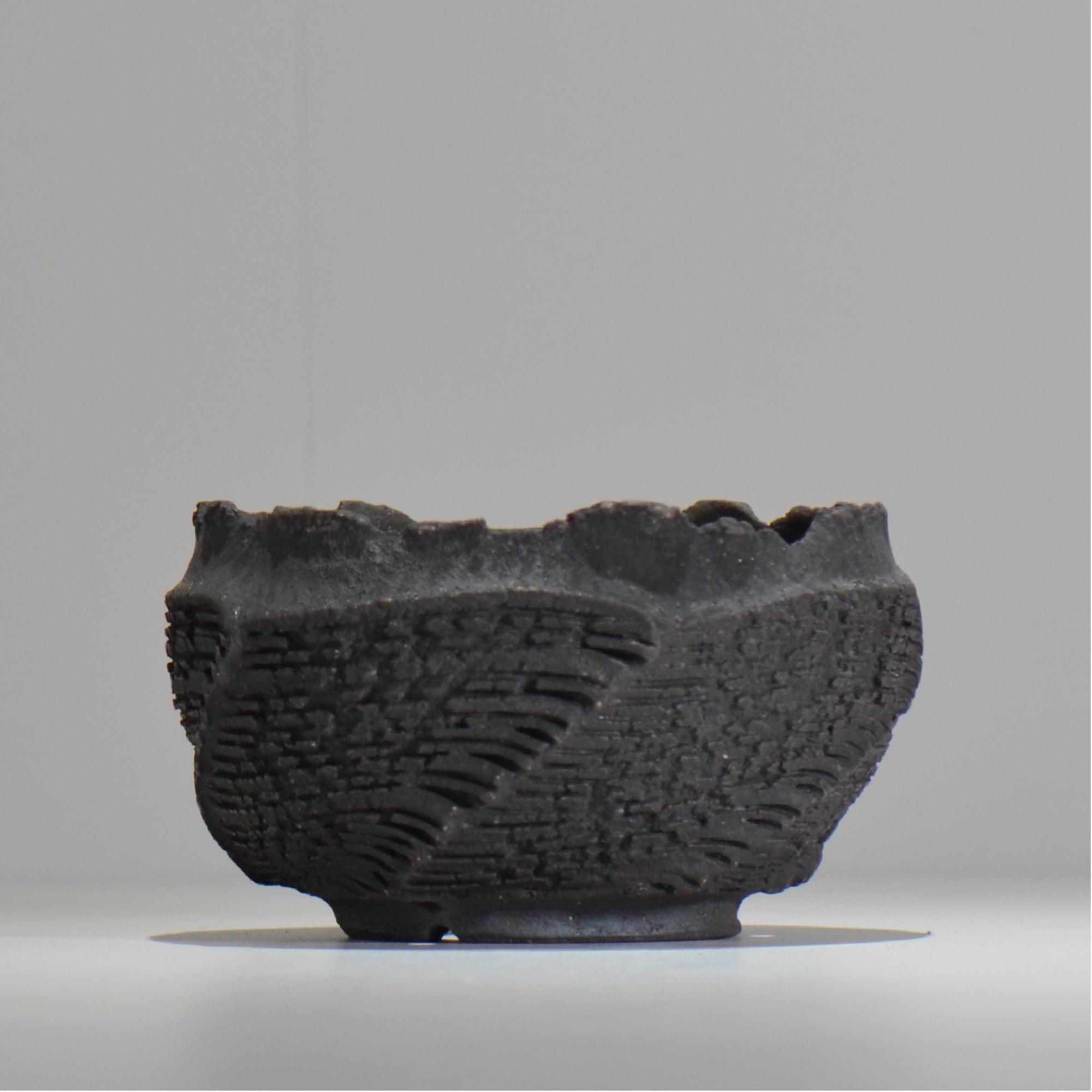 菊地元野 / DANSOU GLOSS ブラック / kg_db45_m /  約φ14cm / 植木鉢