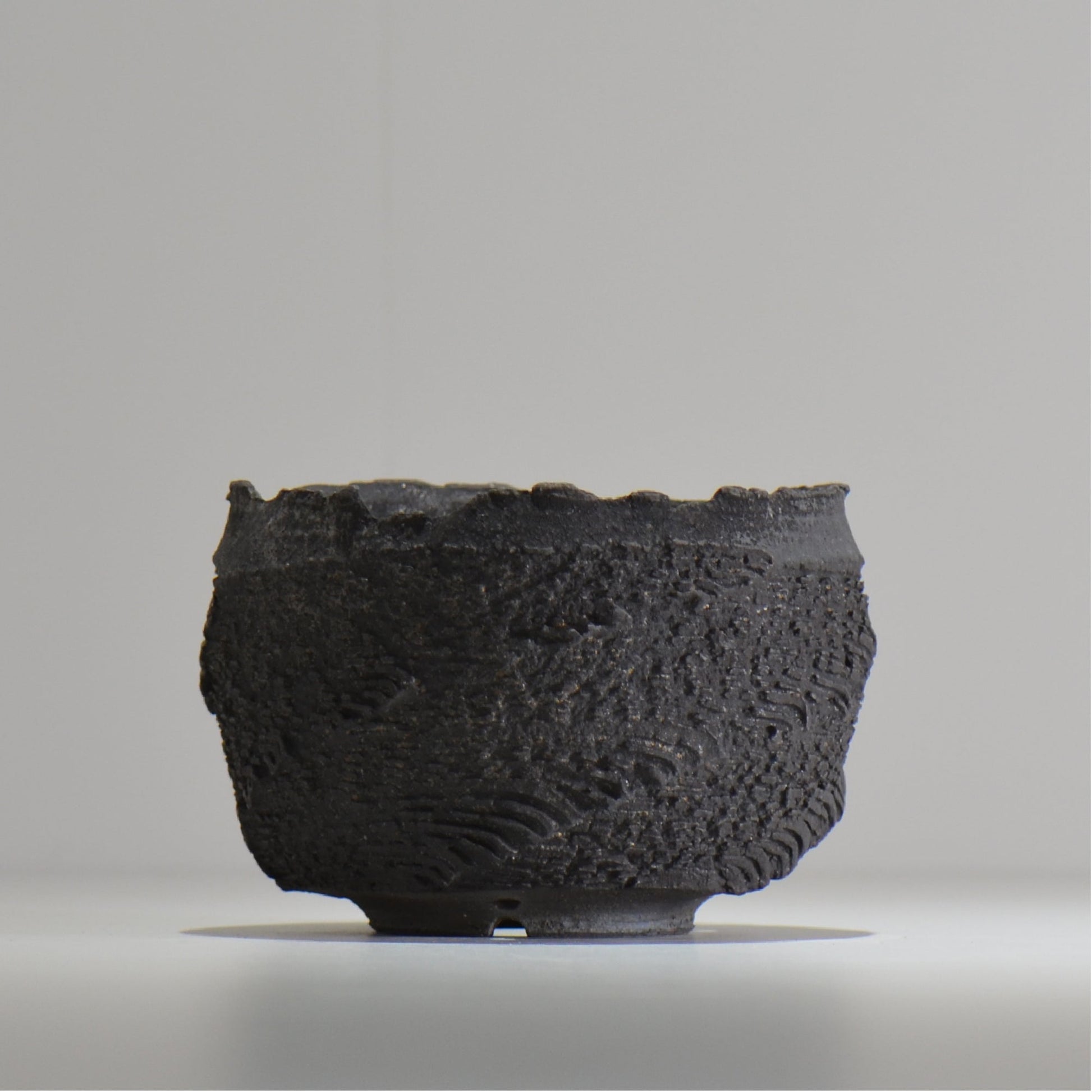 菊地元野 / DANSOU GLOSS ブラック / kg_db46_m /  約φ12.5cm / 植木鉢