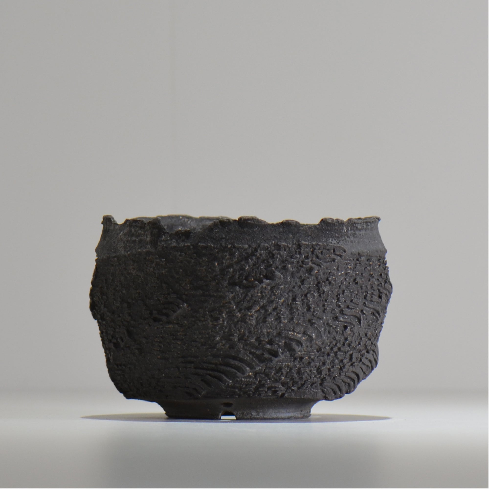 菊地元野 / DANSOU GLOSS ブラック / kg_db46_m /  約φ12.5cm / 植木鉢