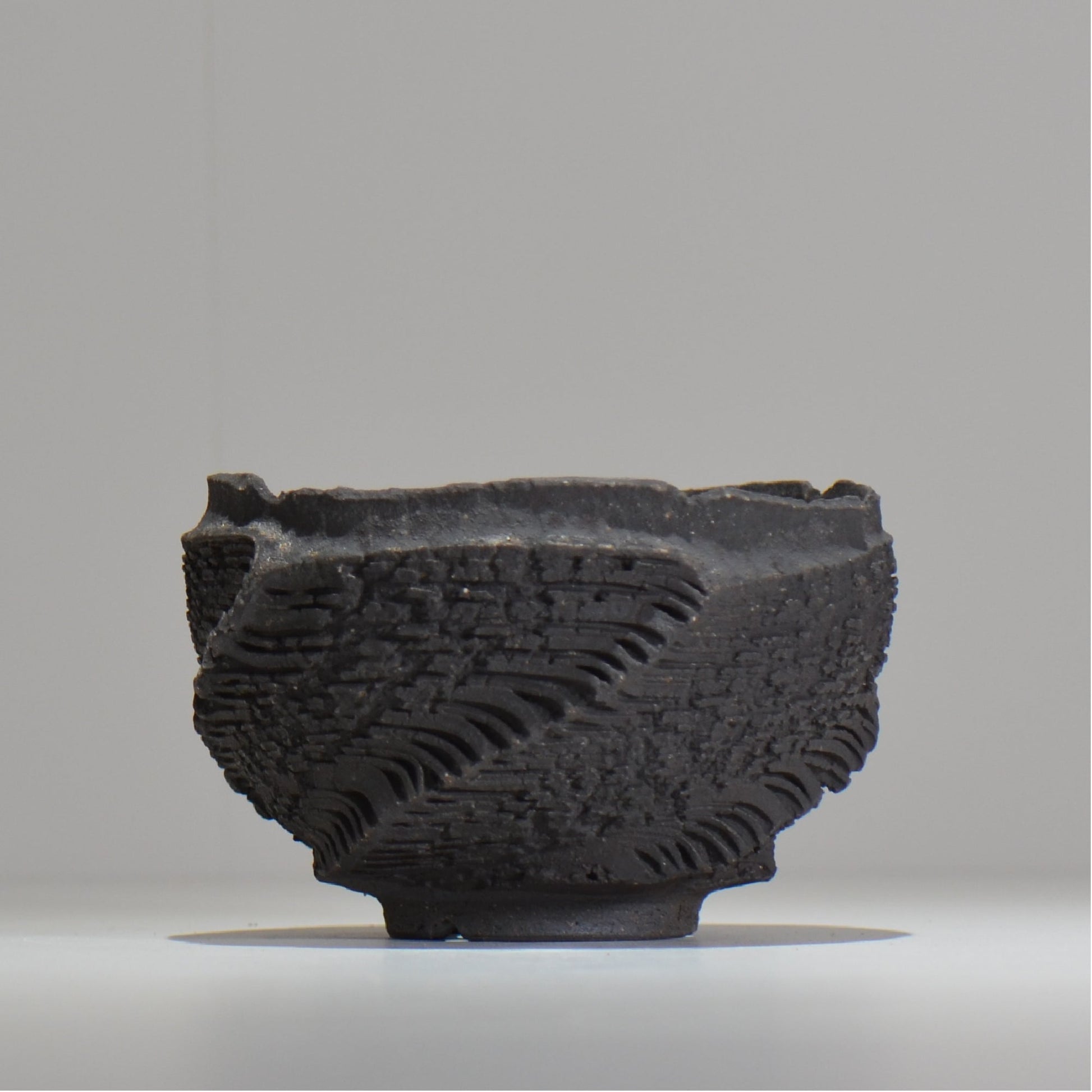 菊地元野 / DANSOU GLOSS ブラック / kg_db47_m /  約φ13.5cm / 植木鉢