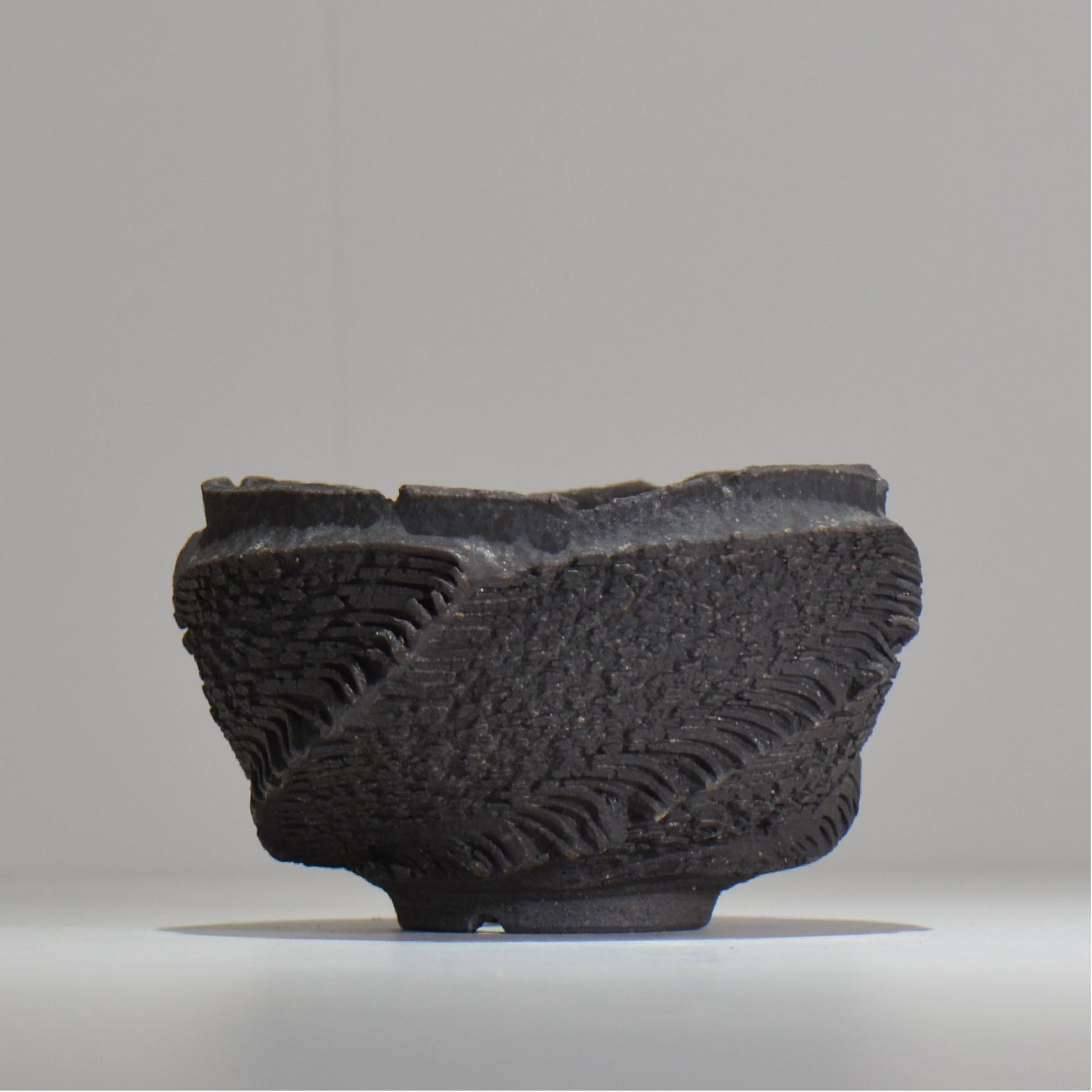 菊地元野 / DANSOU GLOSS ブラック / kg_db47_m /  約φ13.5cm / 植木鉢
