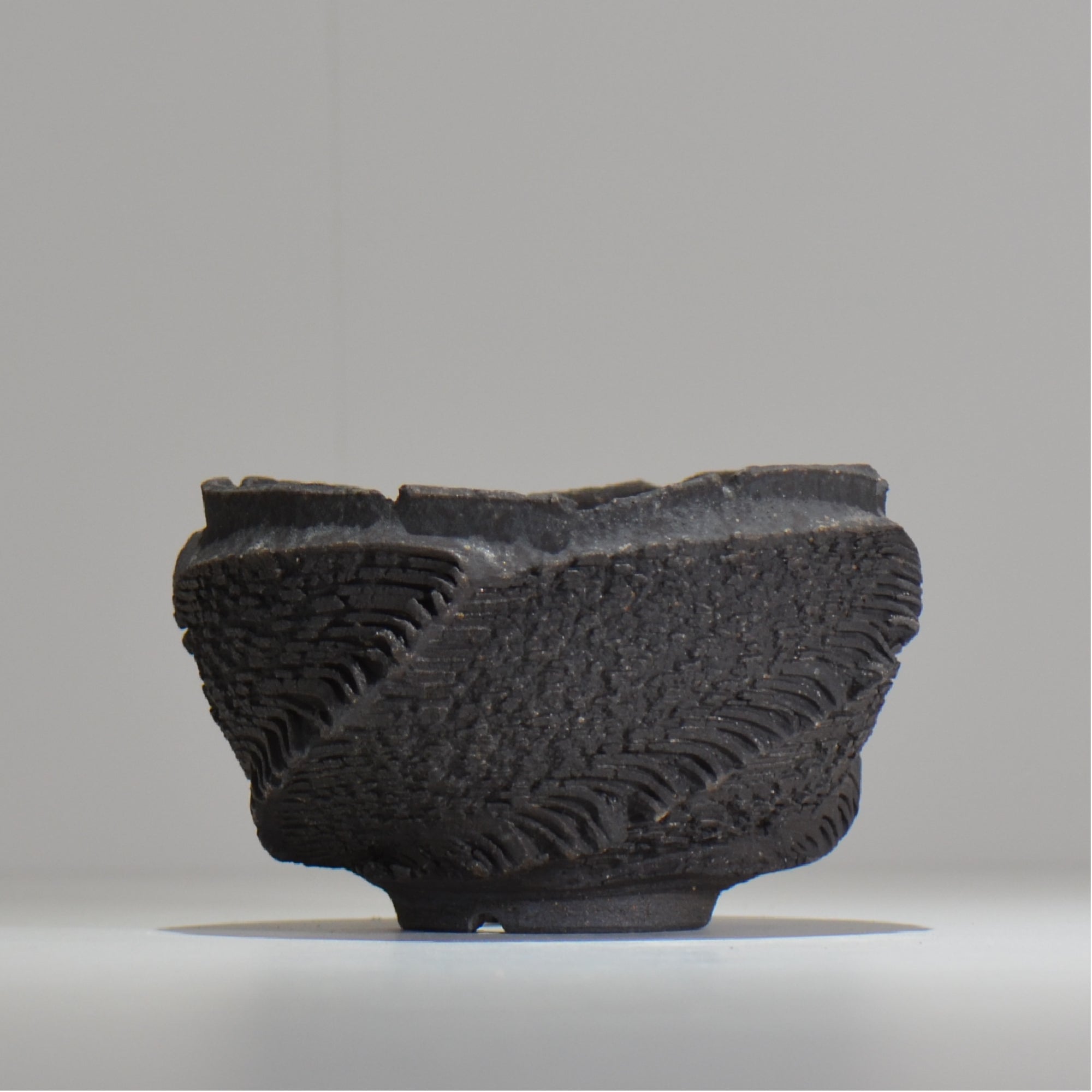 菊地元野 / DANSOU GLOSS ブラック / kg_db47_m /  約φ13.5cm / 植木鉢