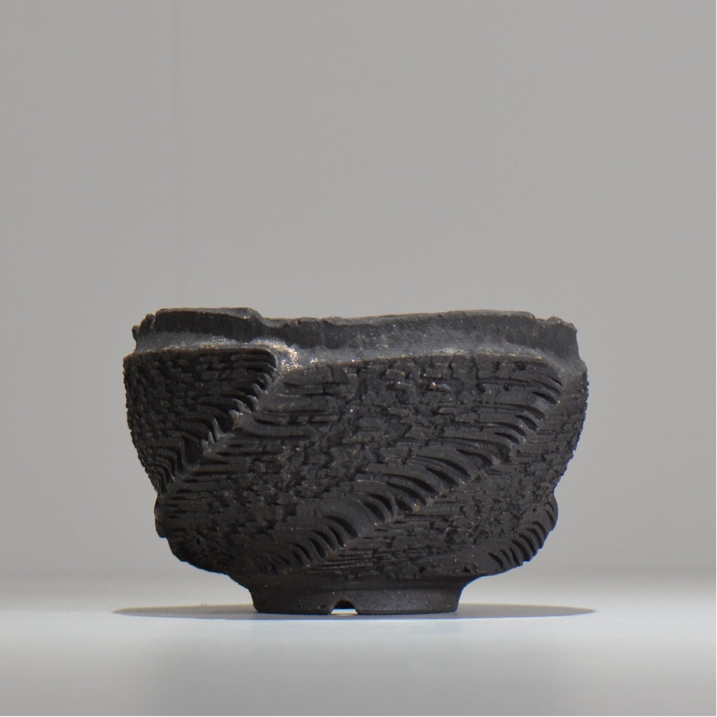 菊地元野 / DANSOU GLOSS ブラック / kg_db47_m /  約φ13.5cm / 植木鉢
