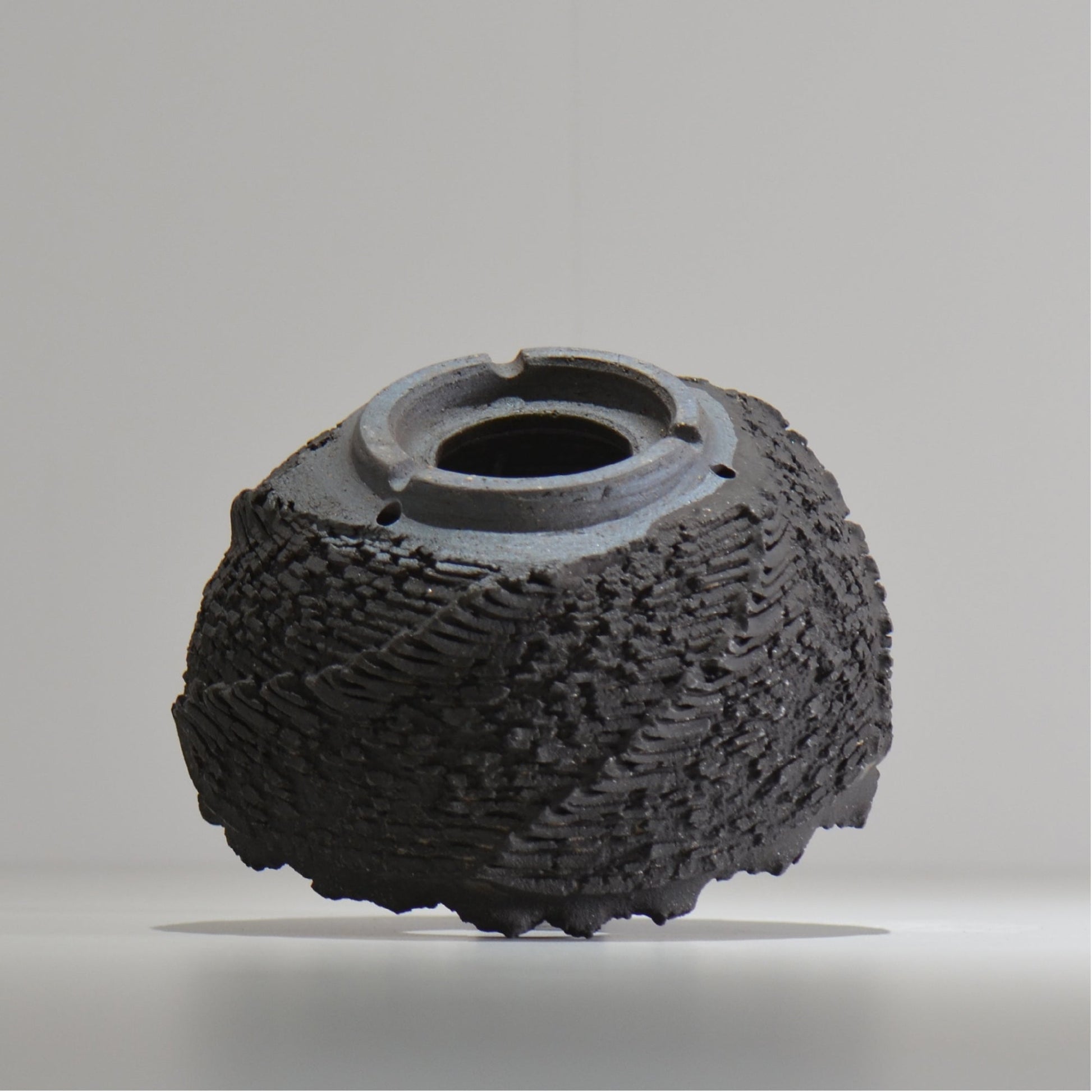 菊地元野 / DANSOU GLOSS ブラック / kg_db63_l /  約φ16cm / 植木鉢