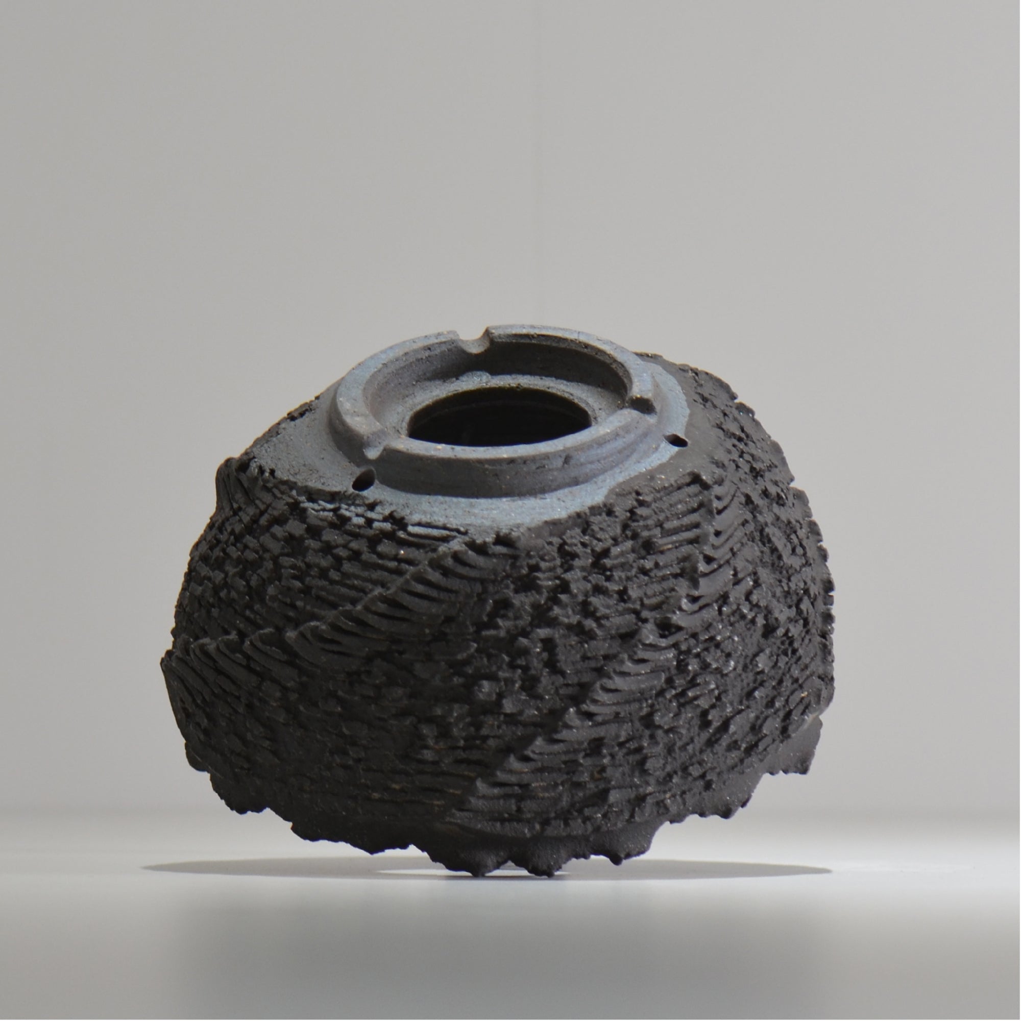 菊地元野 / DANSOU GLOSS ブラック / kg_db63_l /  約φ16cm / 植木鉢