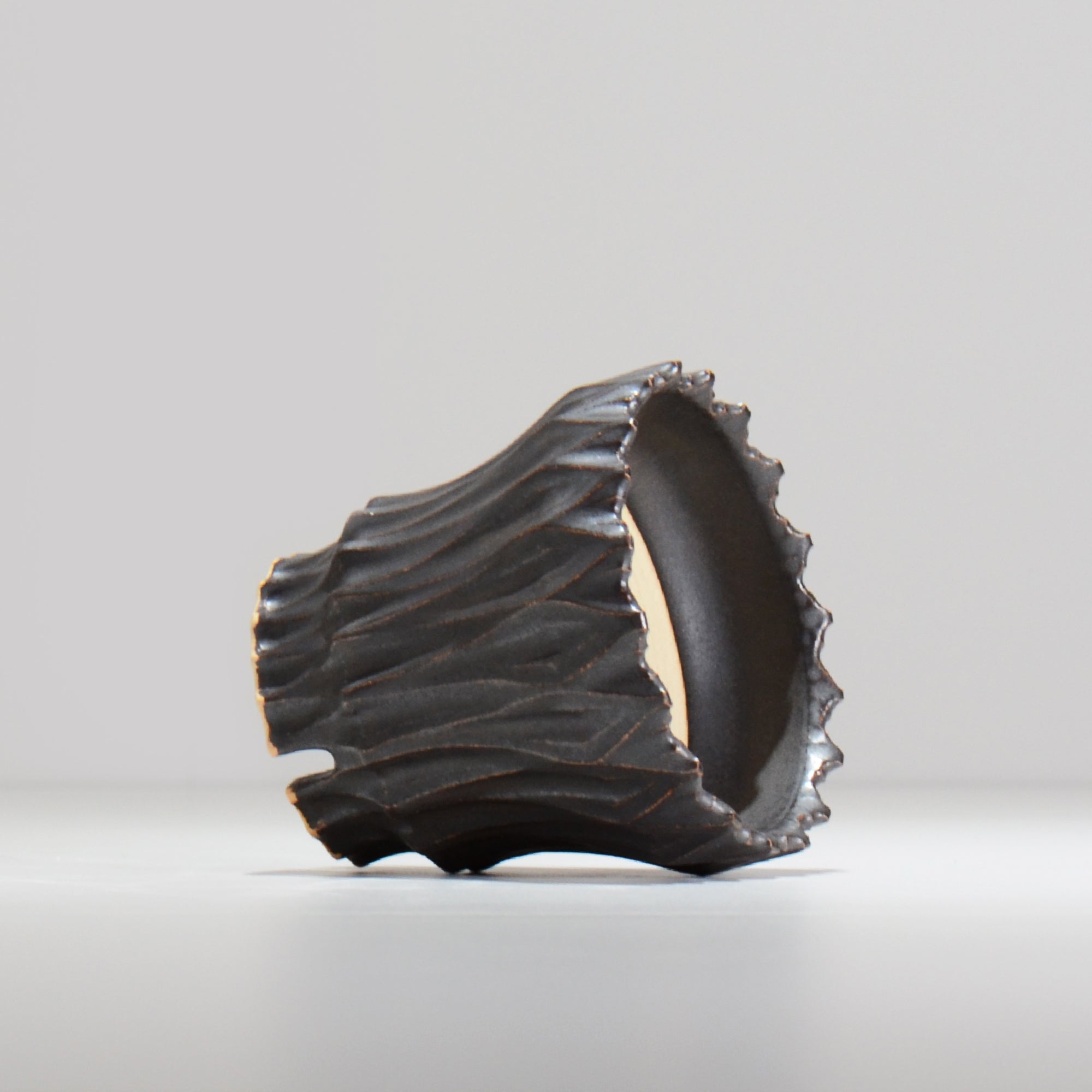 中野 明彦 / KIRIKO_d17 / 約 φ10cm / S / ブラック / 植木鉢