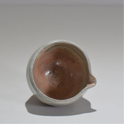 川合 牧人 / 粉引片口酒器 / km_01