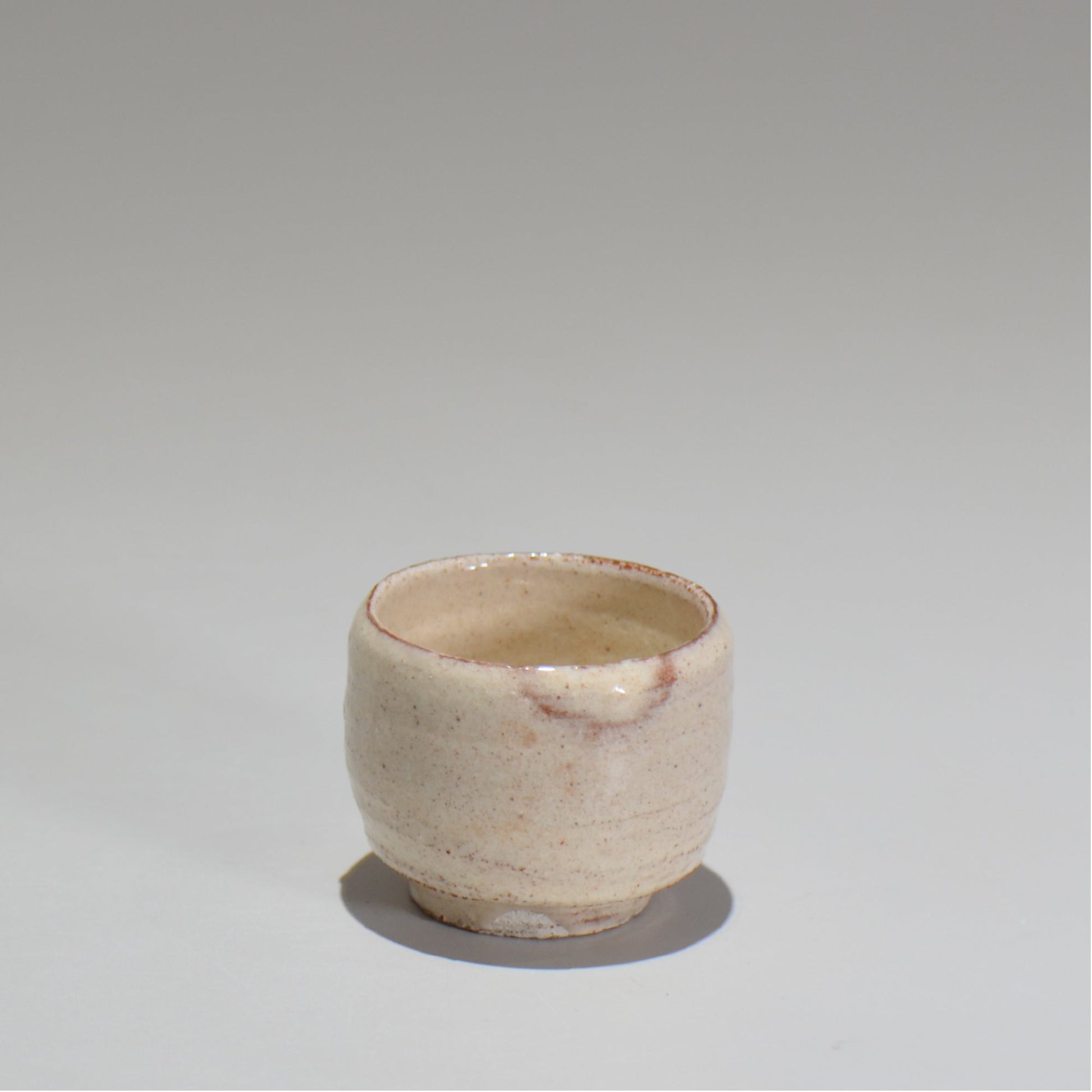 川合 牧人 / 粉引お猪口 / km_04