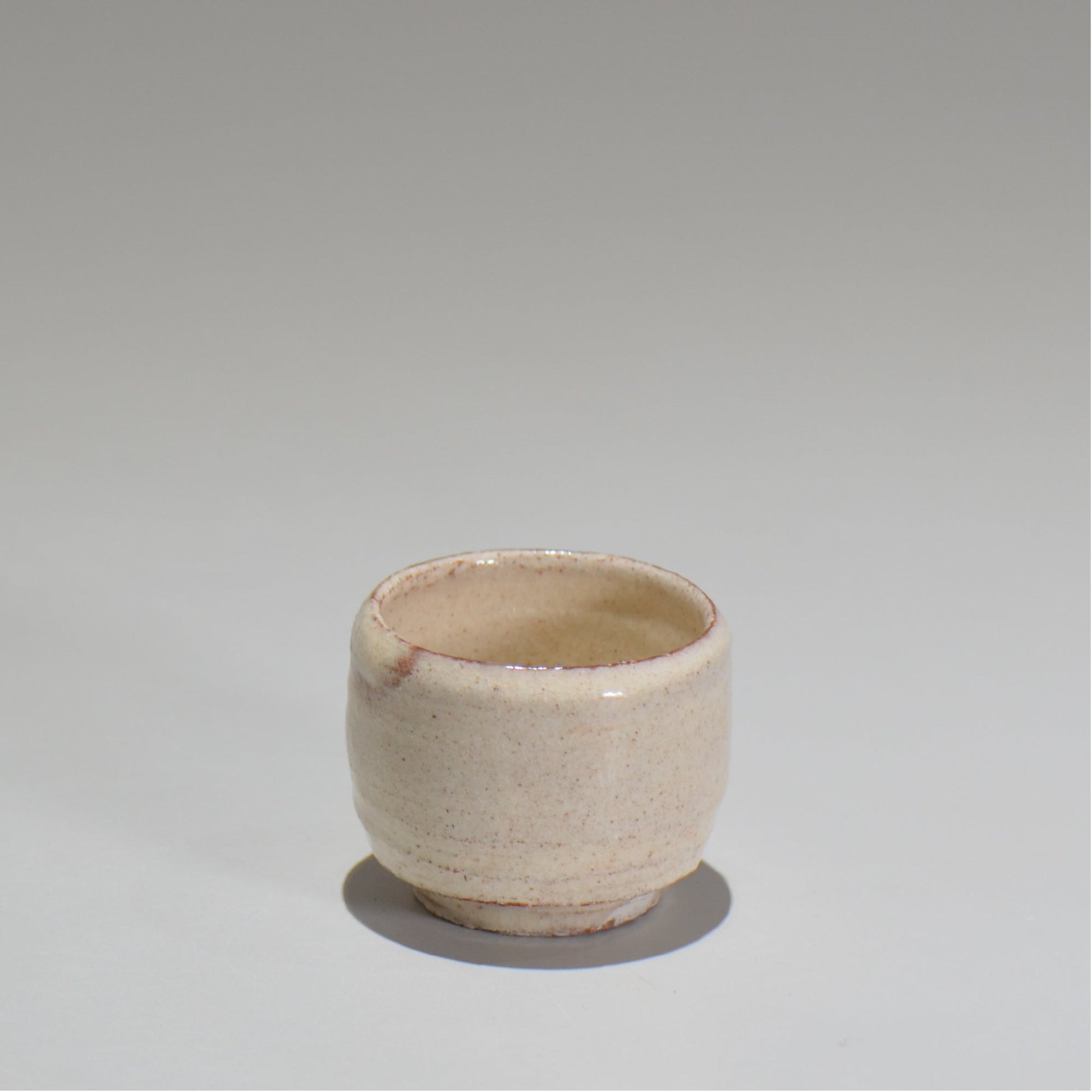 川合 牧人 / 粉引お猪口 / km_04