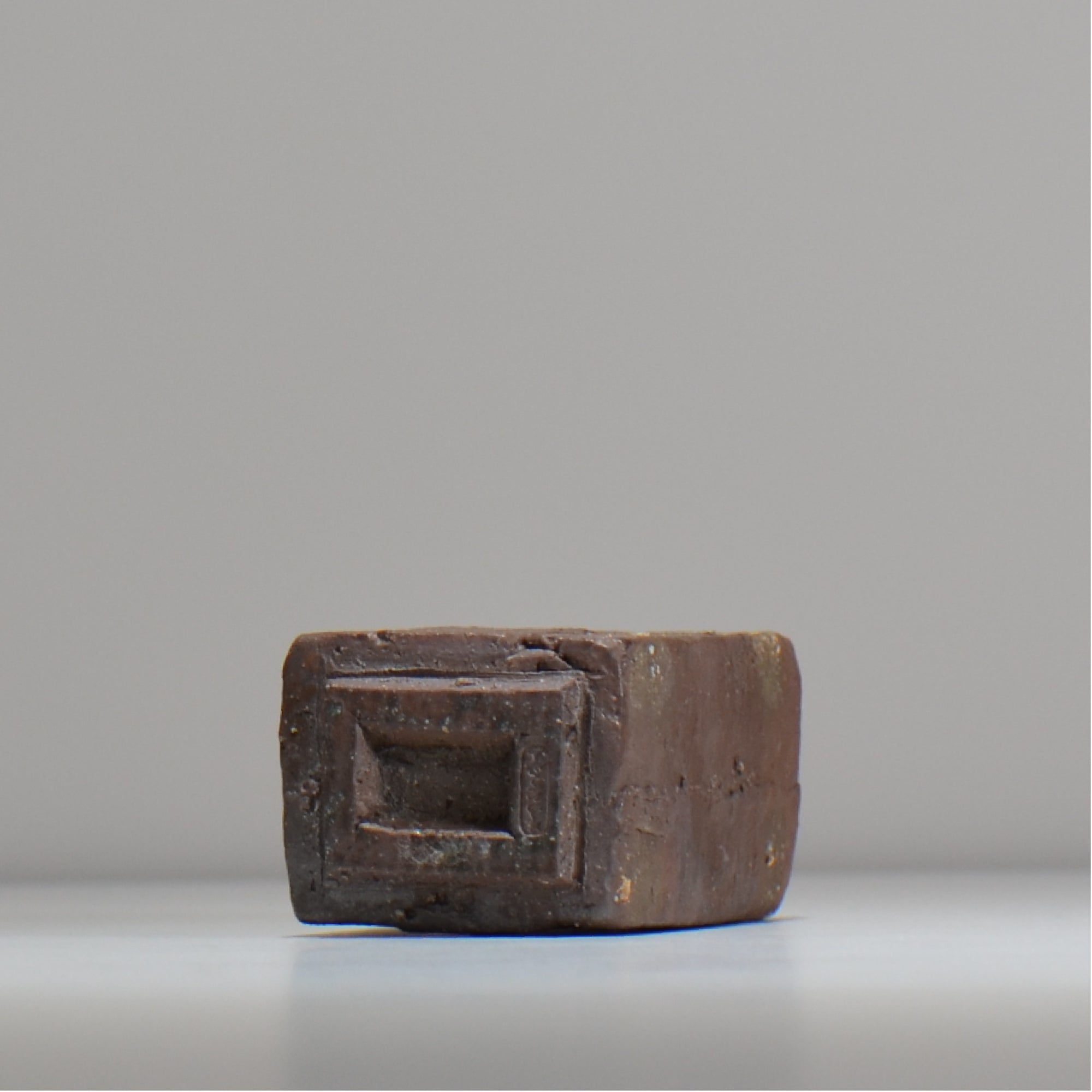 川合 牧人 / 一輪挿し / km_ich01_xs / 底面 直径約4.7cm /花瓶 – ハチラボ