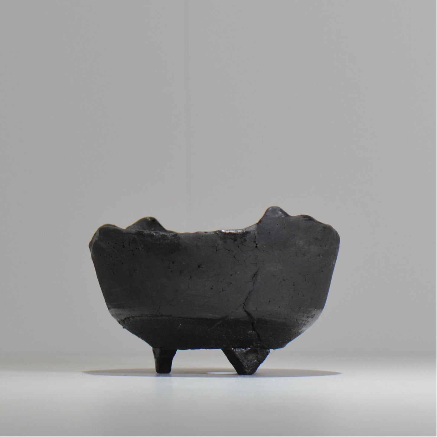 川合牧人 / UROKO POT BLACK / km_urkb01_m / 約φ13cm / 植木鉢