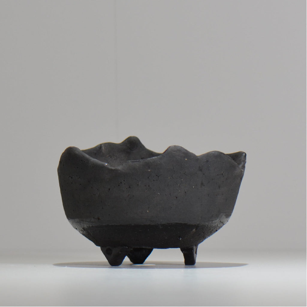 川合牧人 / UROKO POT BLACK / km_urkb01_m / 約φ13cm / 植木鉢