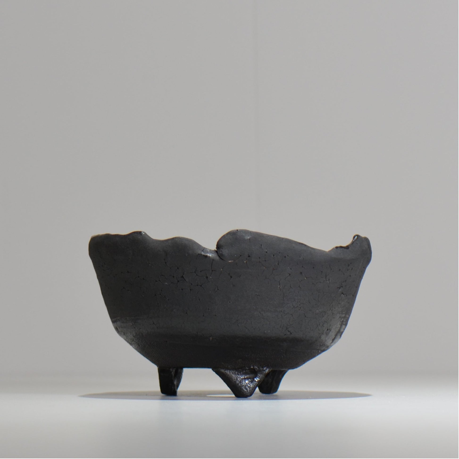 川合牧人 / UROKO POT BLACK / km_urkb02_m / 約φ13.5cm / 植木鉢