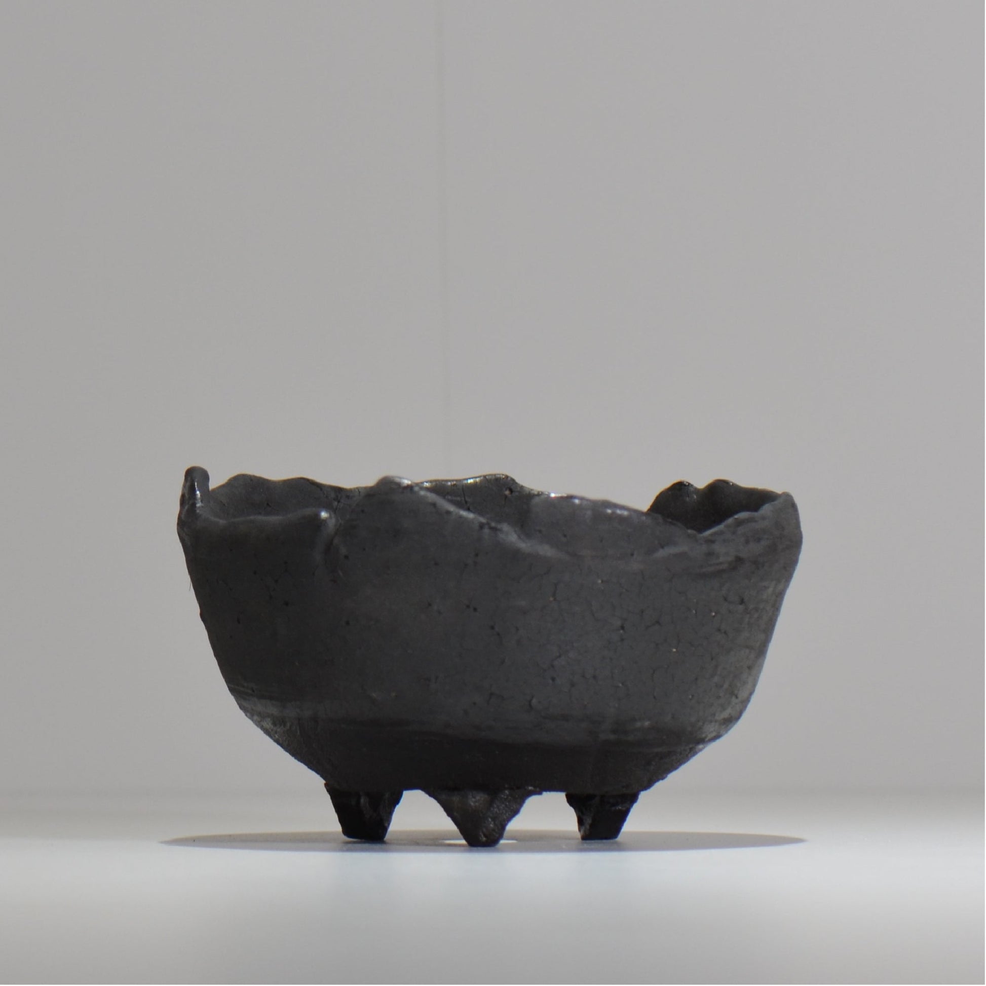 川合牧人 / UROKO POT BLACK / km_urkb03_m / 約φ14cm / 植木鉢