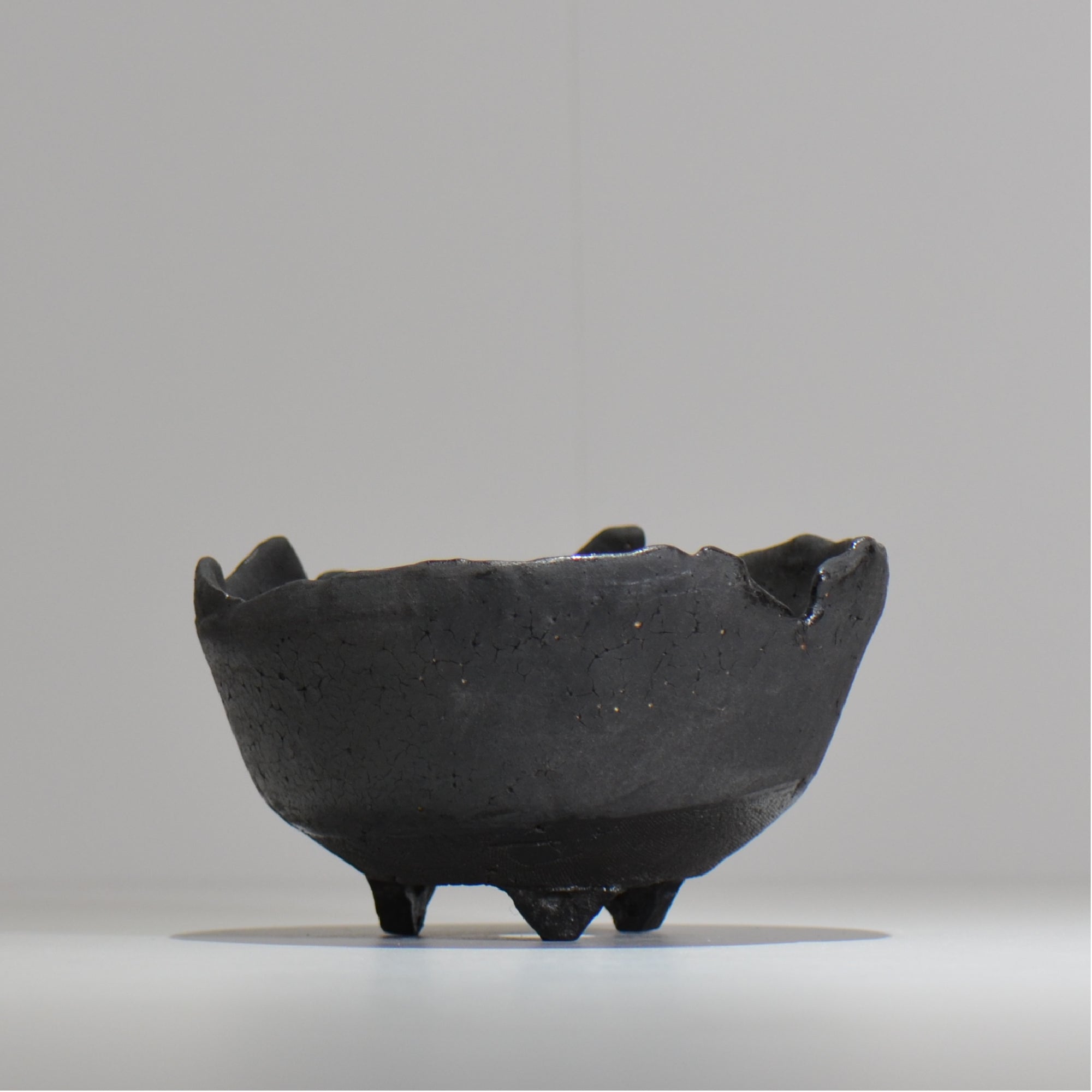 川合牧人 / UROKO POT BLACK / km_urkb03_m / 約φ14cm / 植木鉢