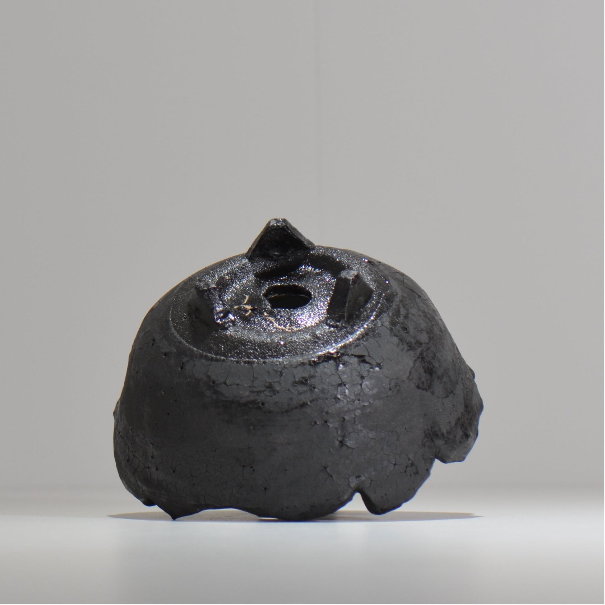 川合牧人 / UROKO POT BLACK / km_urkb04_m / 約φ14cm / 植木鉢