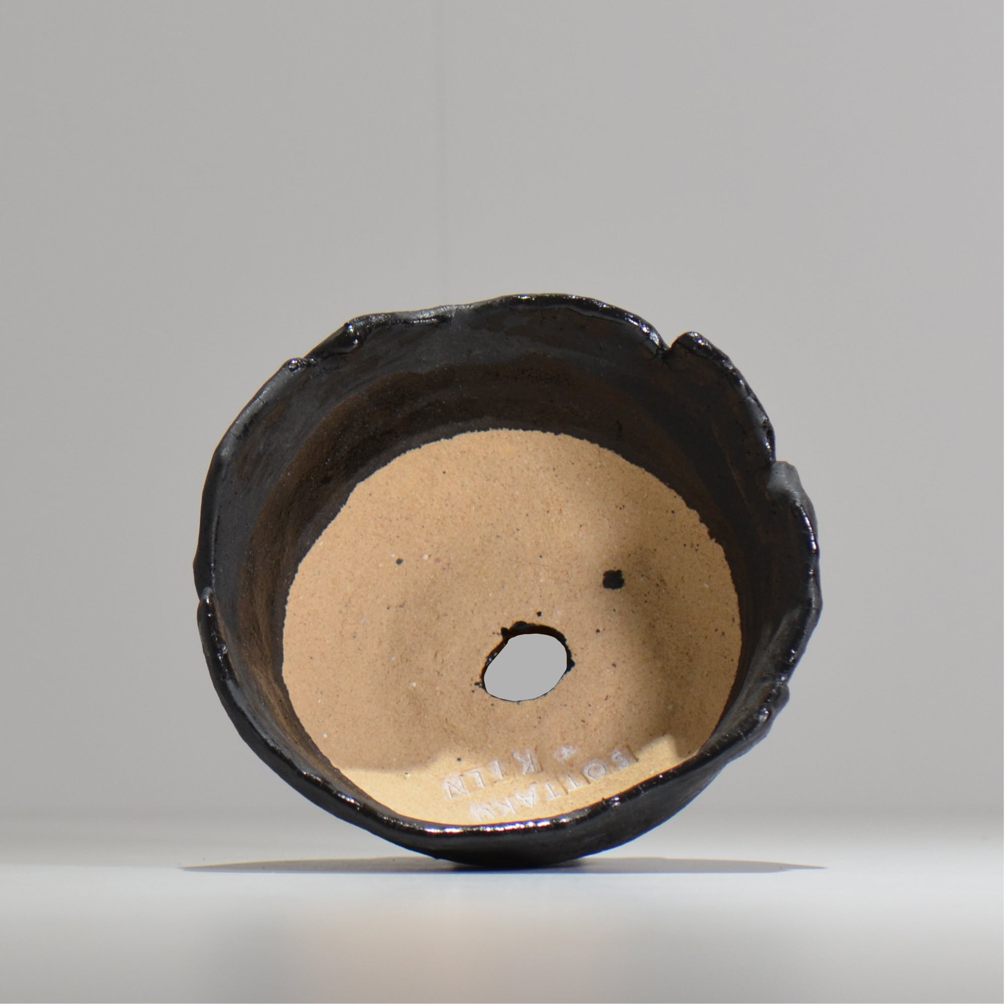 川合牧人 / UROKO POT BLACK / km_urkb04_m / 約φ14cm / 植木鉢