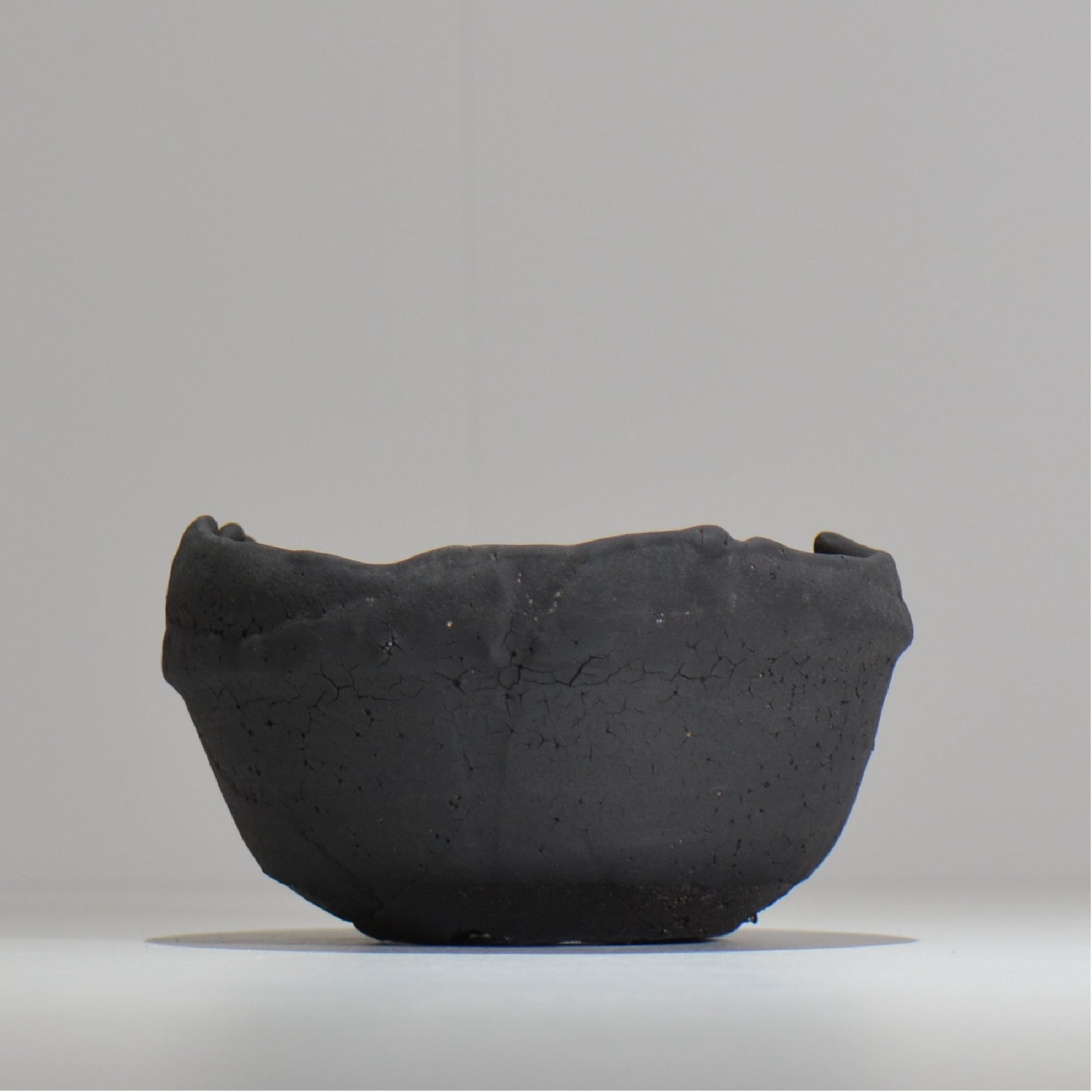 川合牧人 / UROKO POT BLACK / km_urkb06_m / 約φ14cm / 植木鉢