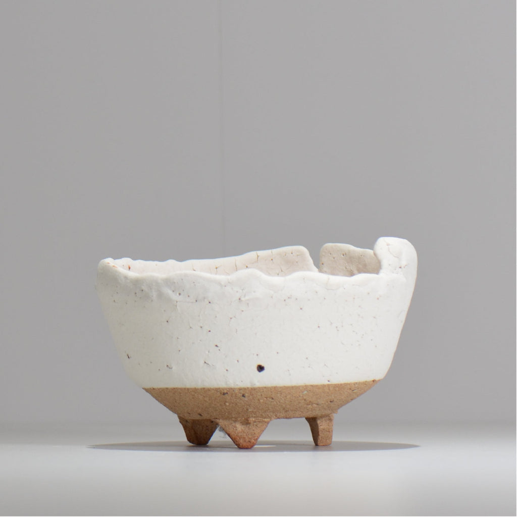 川合牧人 / UROKO POT WHITE/ km_urkw02_m / 約φ14cm / 植木鉢