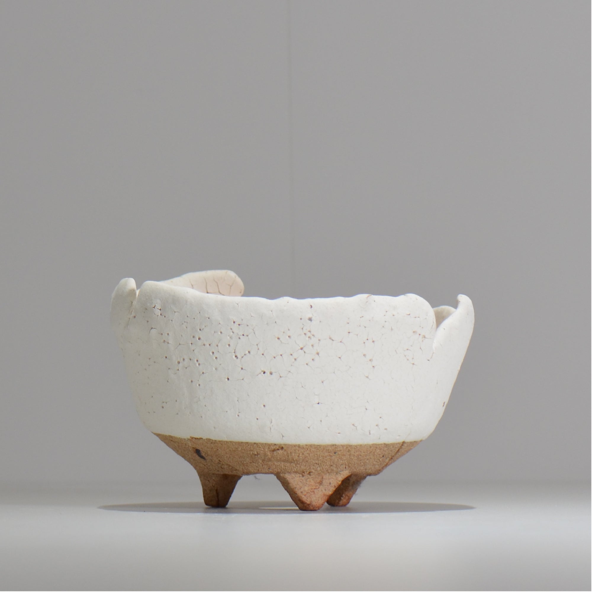 川合牧人 / UROKO POT WHITE/ km_urkw02_m / 約φ14cm / 植木鉢