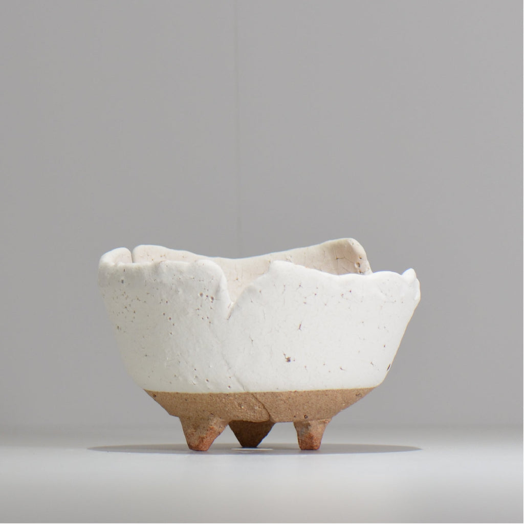 川合牧人 / UROKO POT WHITE/ km_urkw02_m / 約φ14cm / 植木鉢