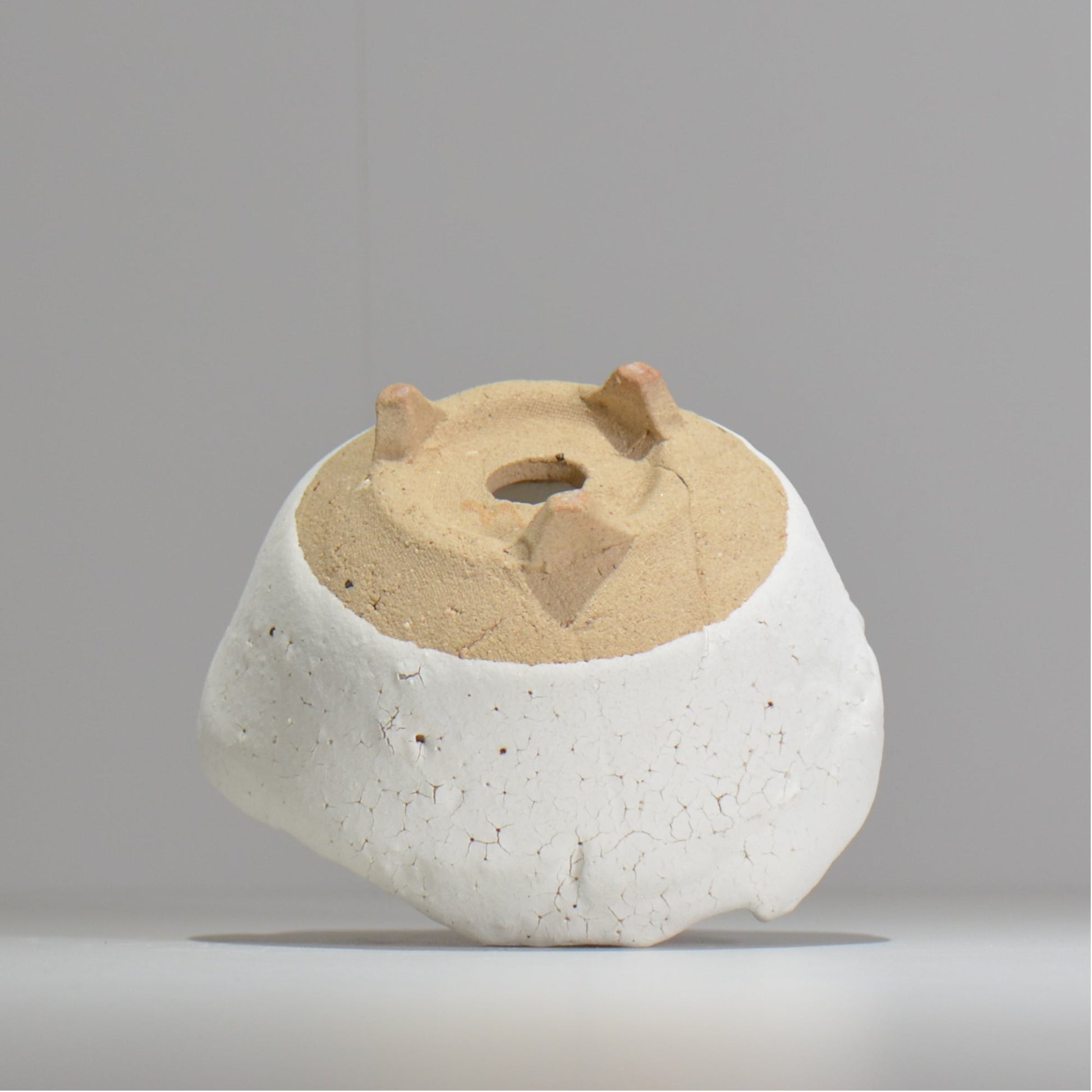 川合牧人 / UROKO POT WHITE/ km_urkw03_m / 約φ14cm / 植木鉢