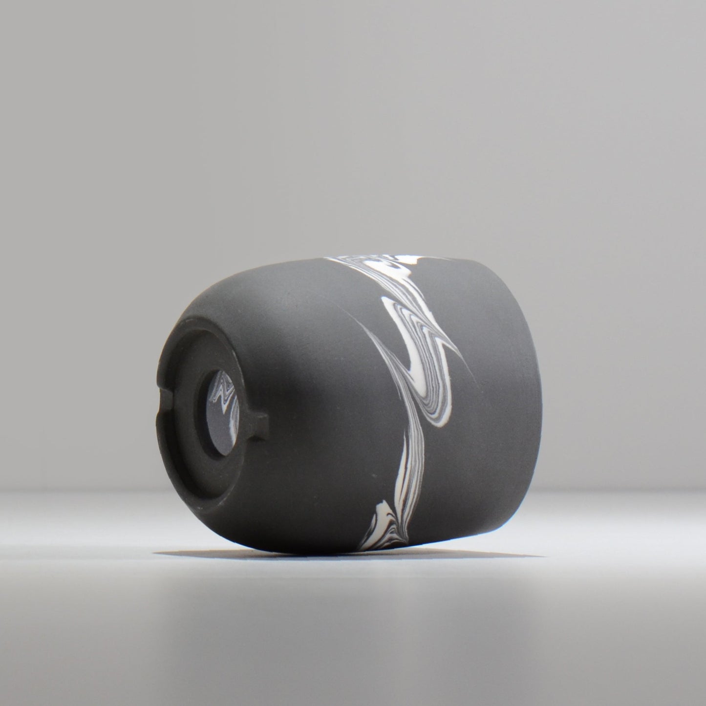 山本真郎 / 黒仙-kokusen013 / S / 約φ8.2cm / 植木鉢
