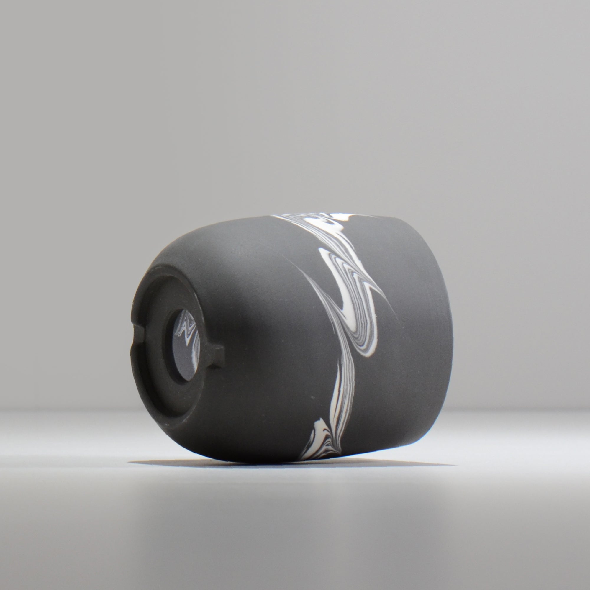 山本真郎 / 黒仙-kokusen013 / S / 約φ8.2cm / 植木鉢